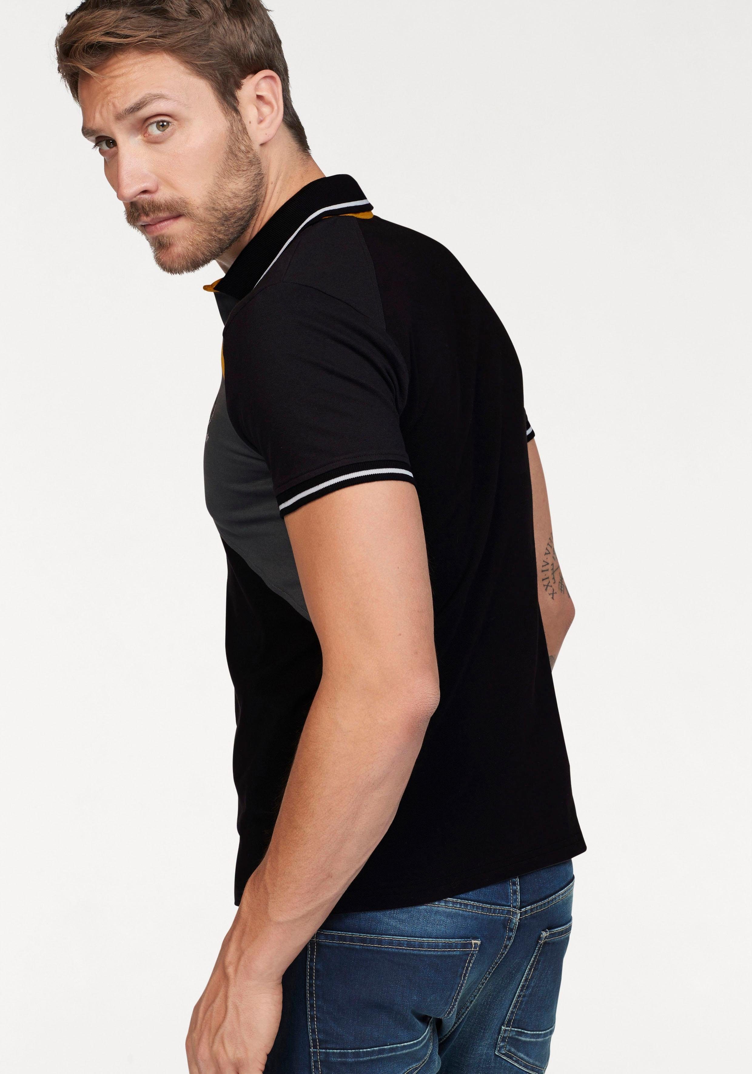 Bruno Banani Poloshirt Korte mouwen, lichaamsnauwkeurige pasvorm, effen, met polokraag