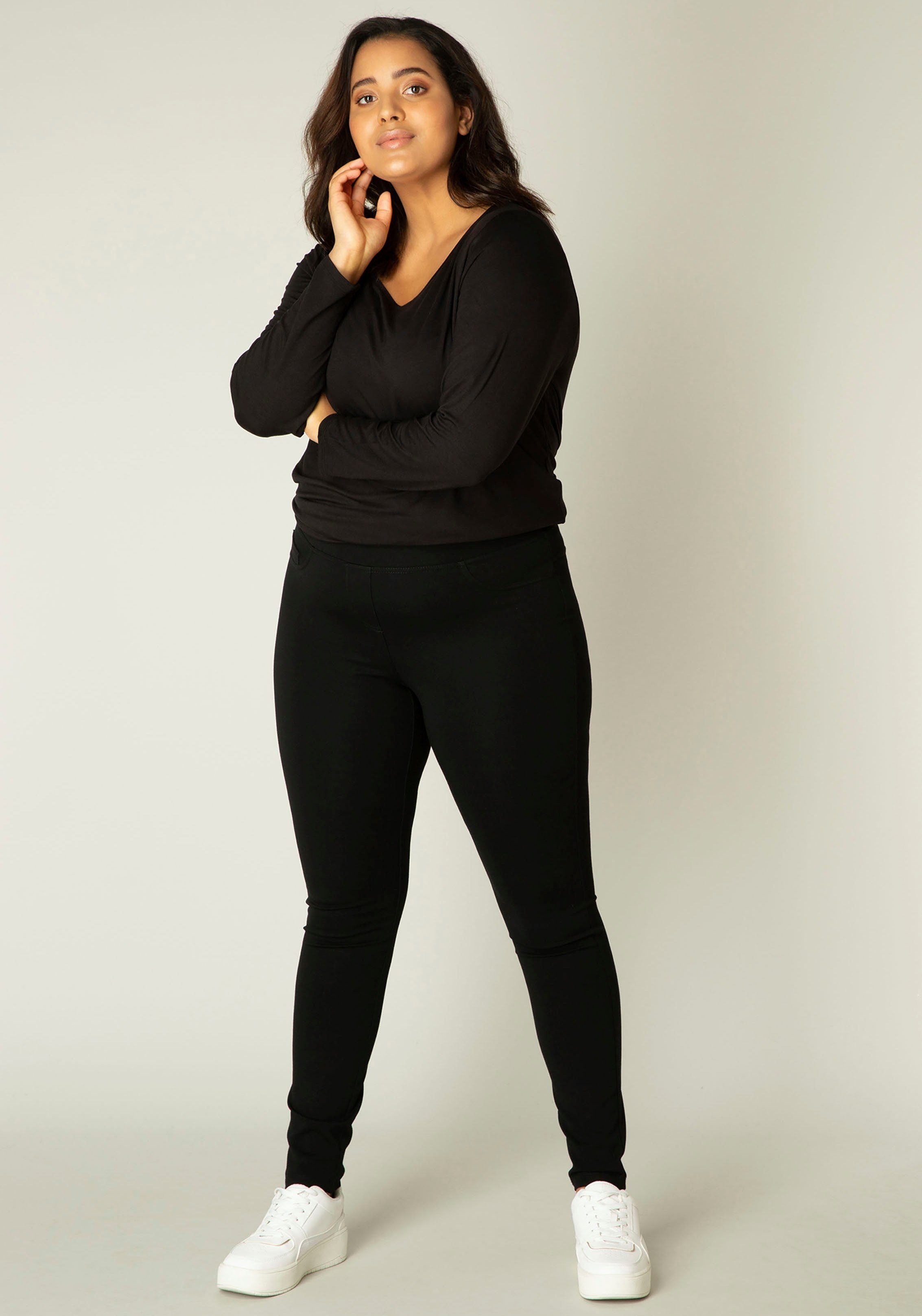 Base Level Curvy Jeggings Arnika met badge