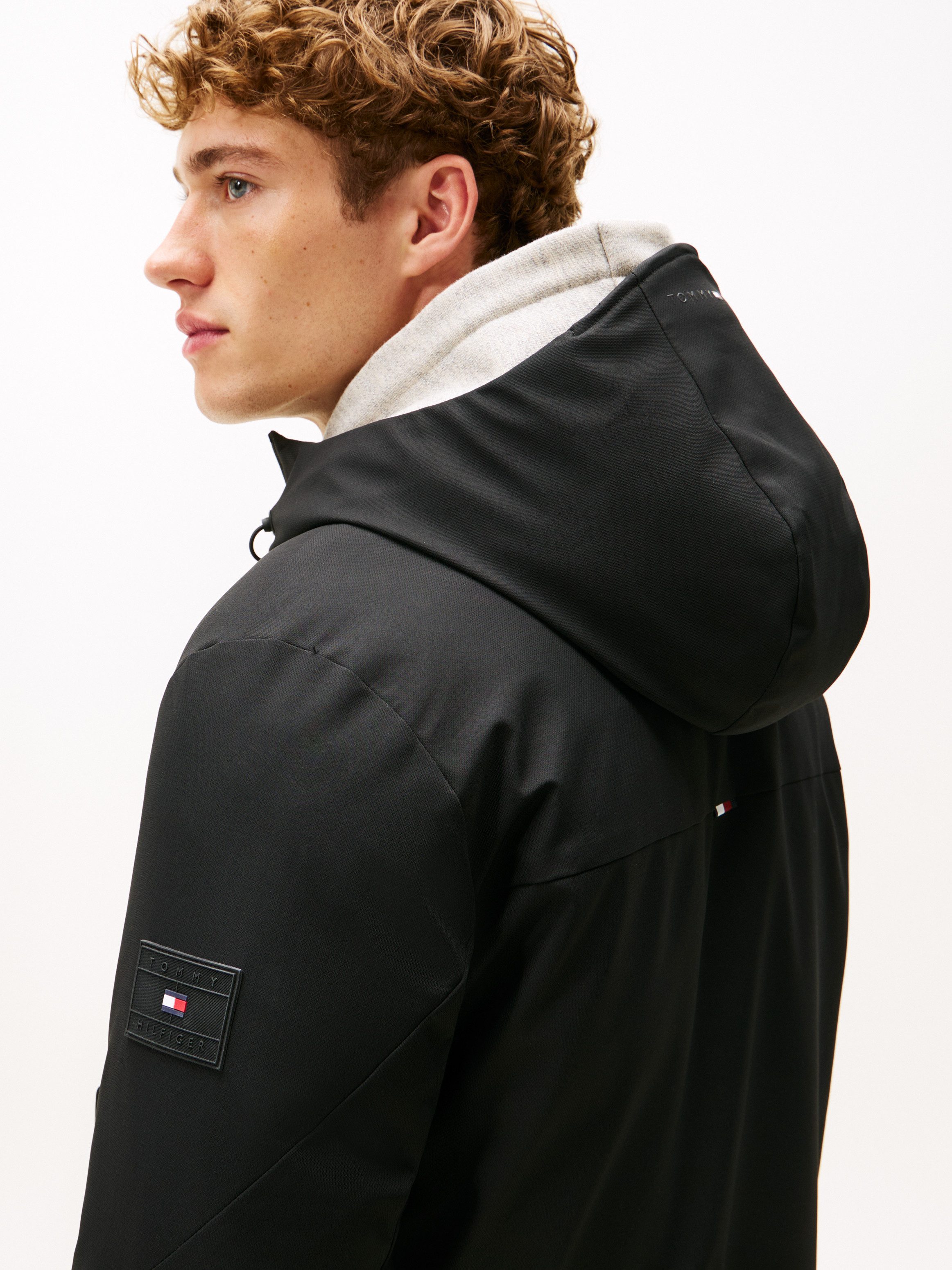 Tommy Hilfiger Functioneel jack TECH HOODED SHORT PADDED JACKET