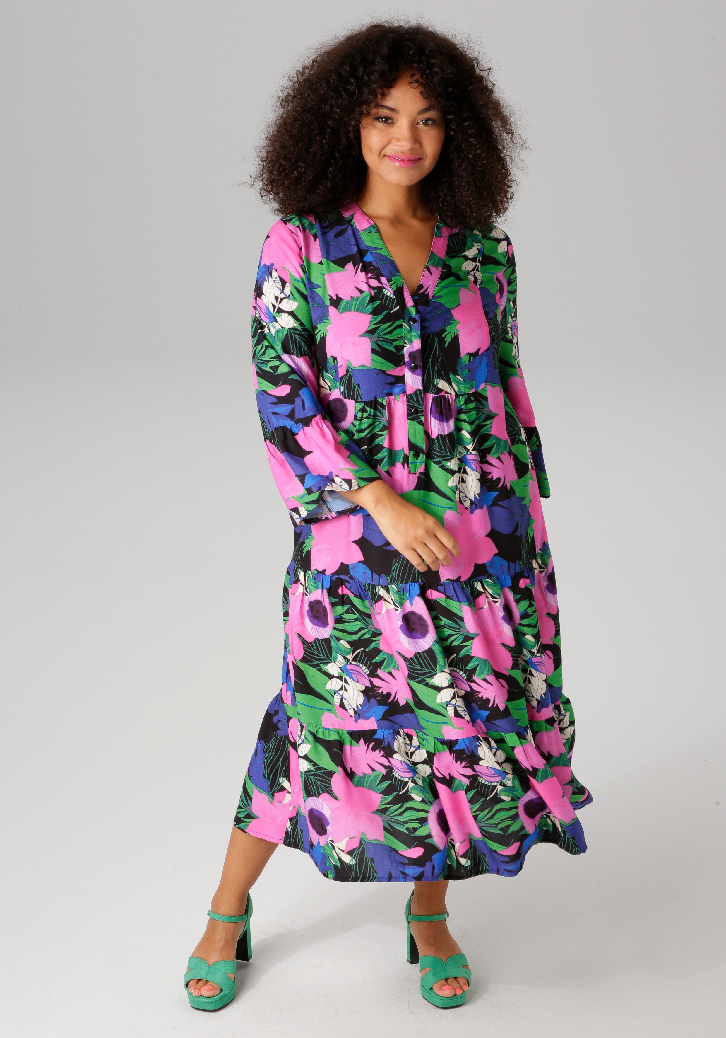 Aniston PLUS Midi-jurk met kleurrijke, grootschalige bloemenprint - nieuwe collectie