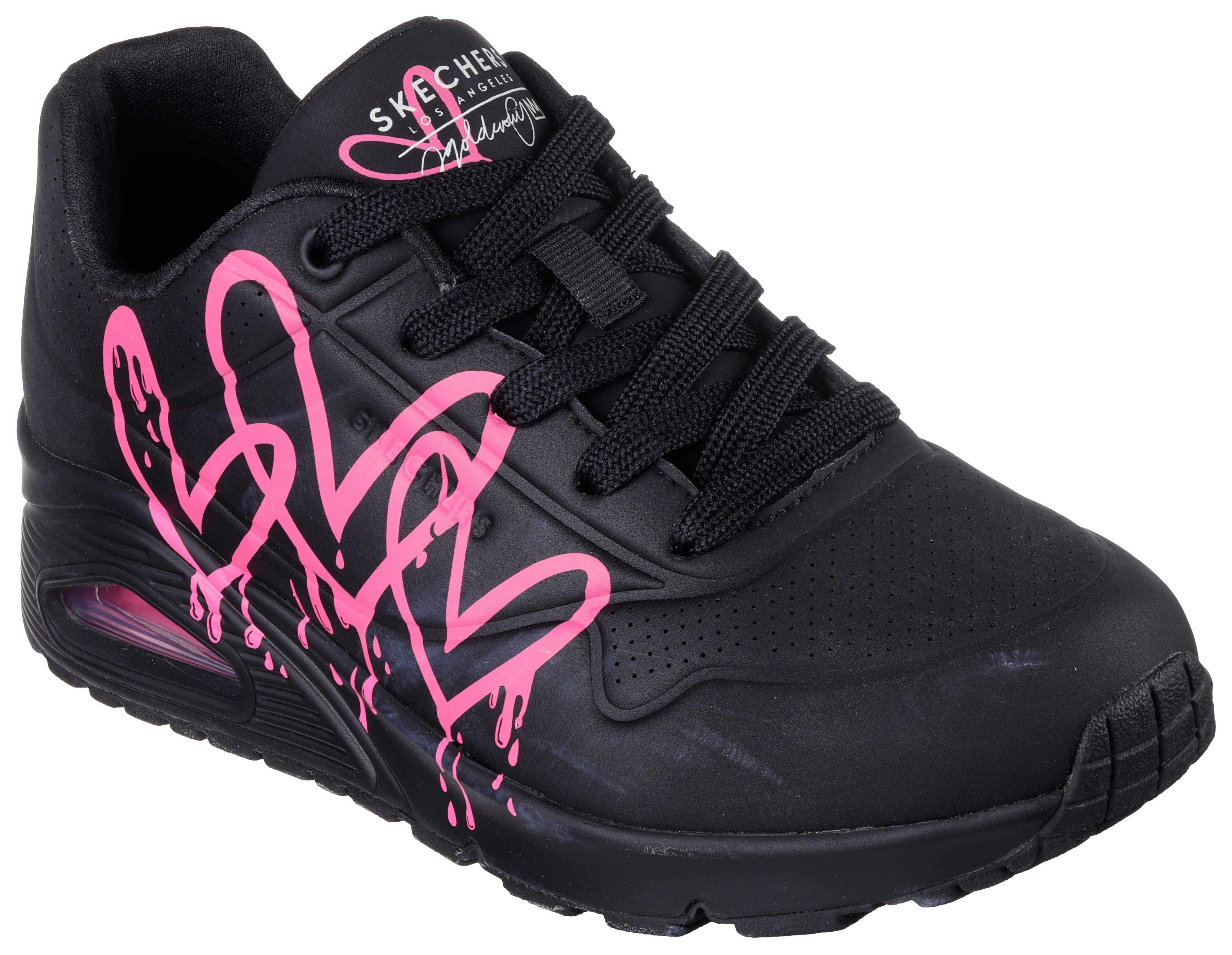 Skechers Sneakers UNO DRIPPING IN LOVE met hart-graffiti-print, vrijetijdsschoen, lage schoen, veterschoen