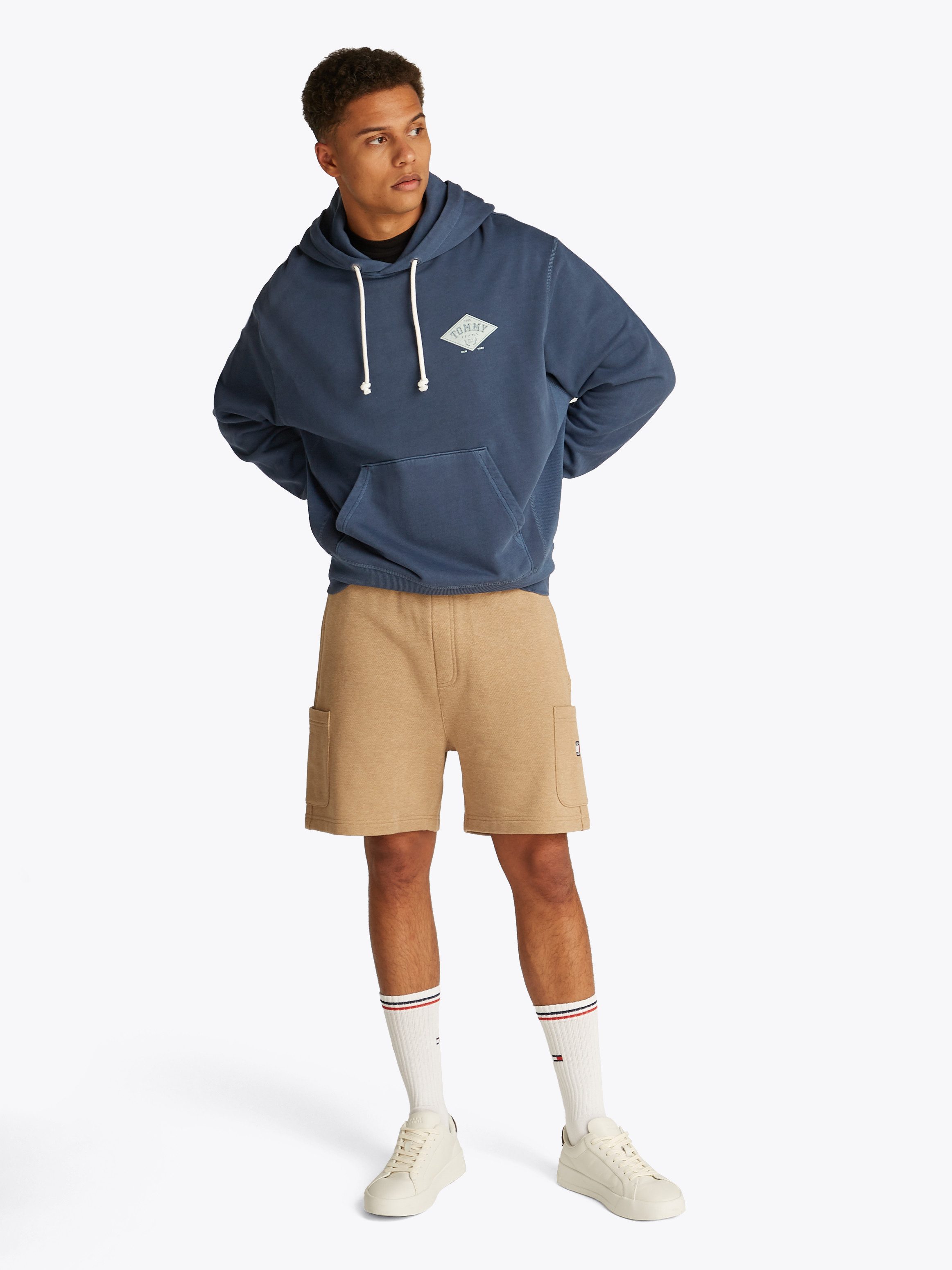 TOMMY JEANS Hoodie TJM RLX VARSITY GRAPHICS HOODIE