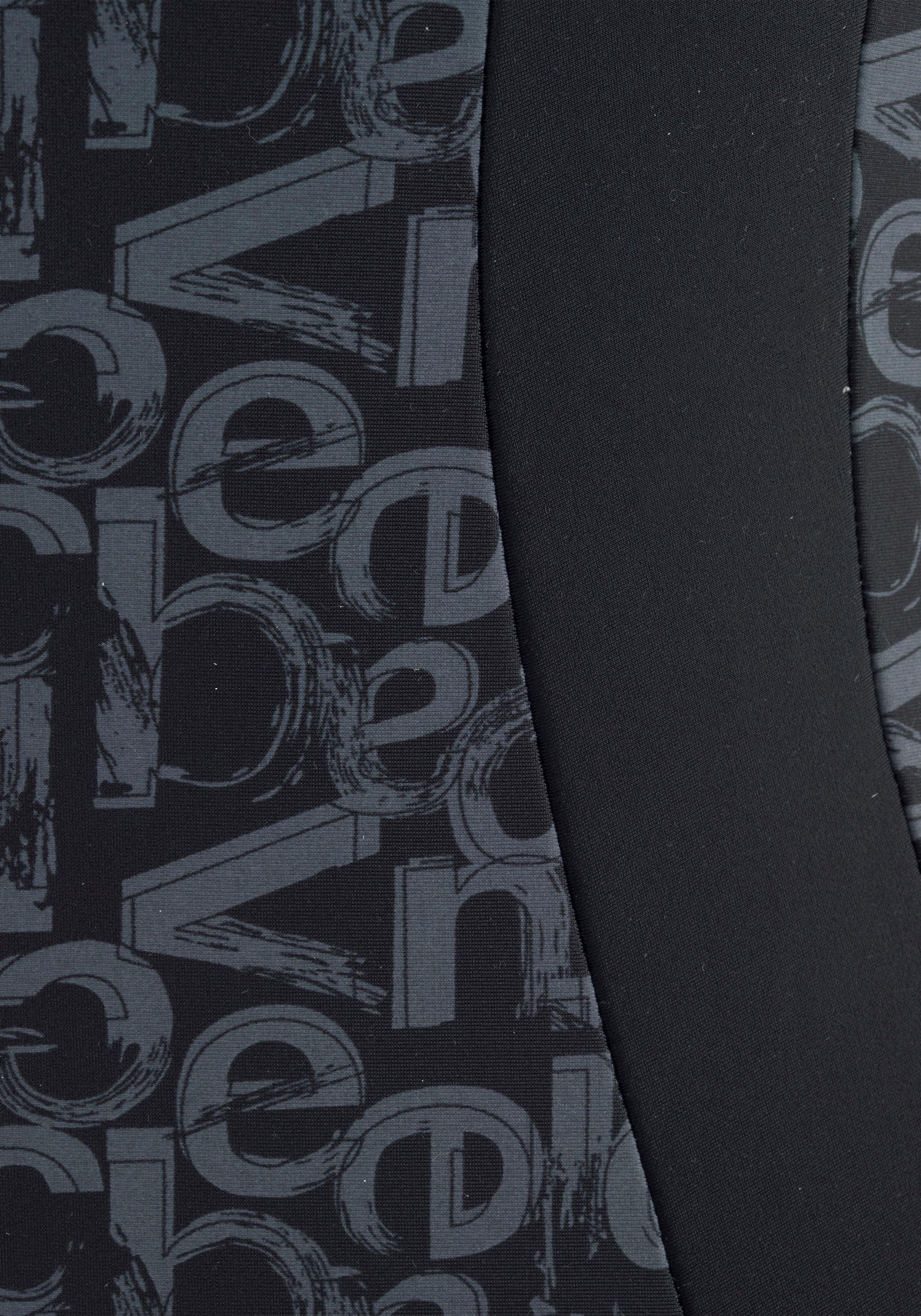 Venice Beach Badpak KARIBIK met een trendy all-over print en modellerend effect