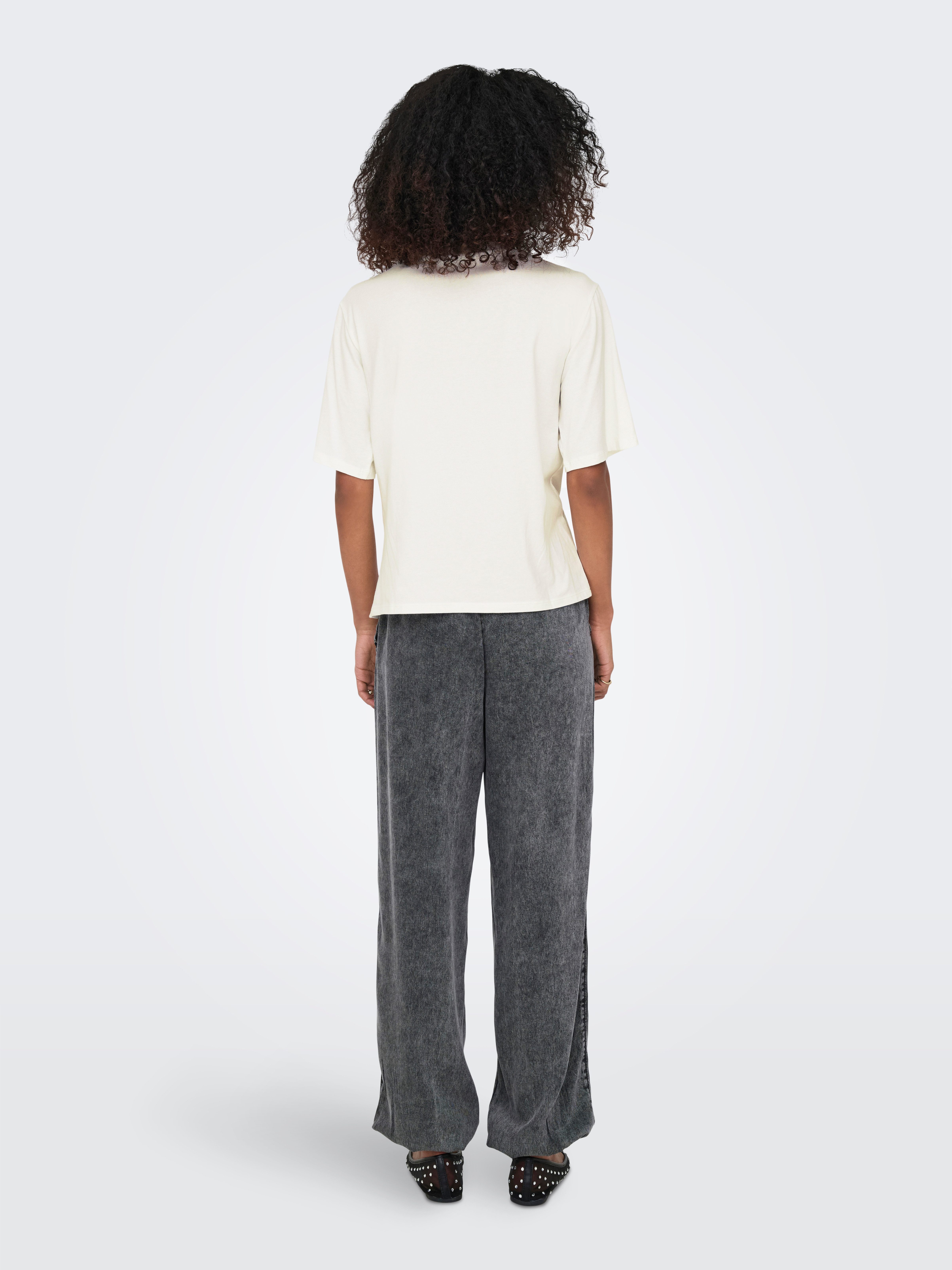 Only Shirt met korte mouwen ONLSANNI S/S STONES TOP BOX JRS