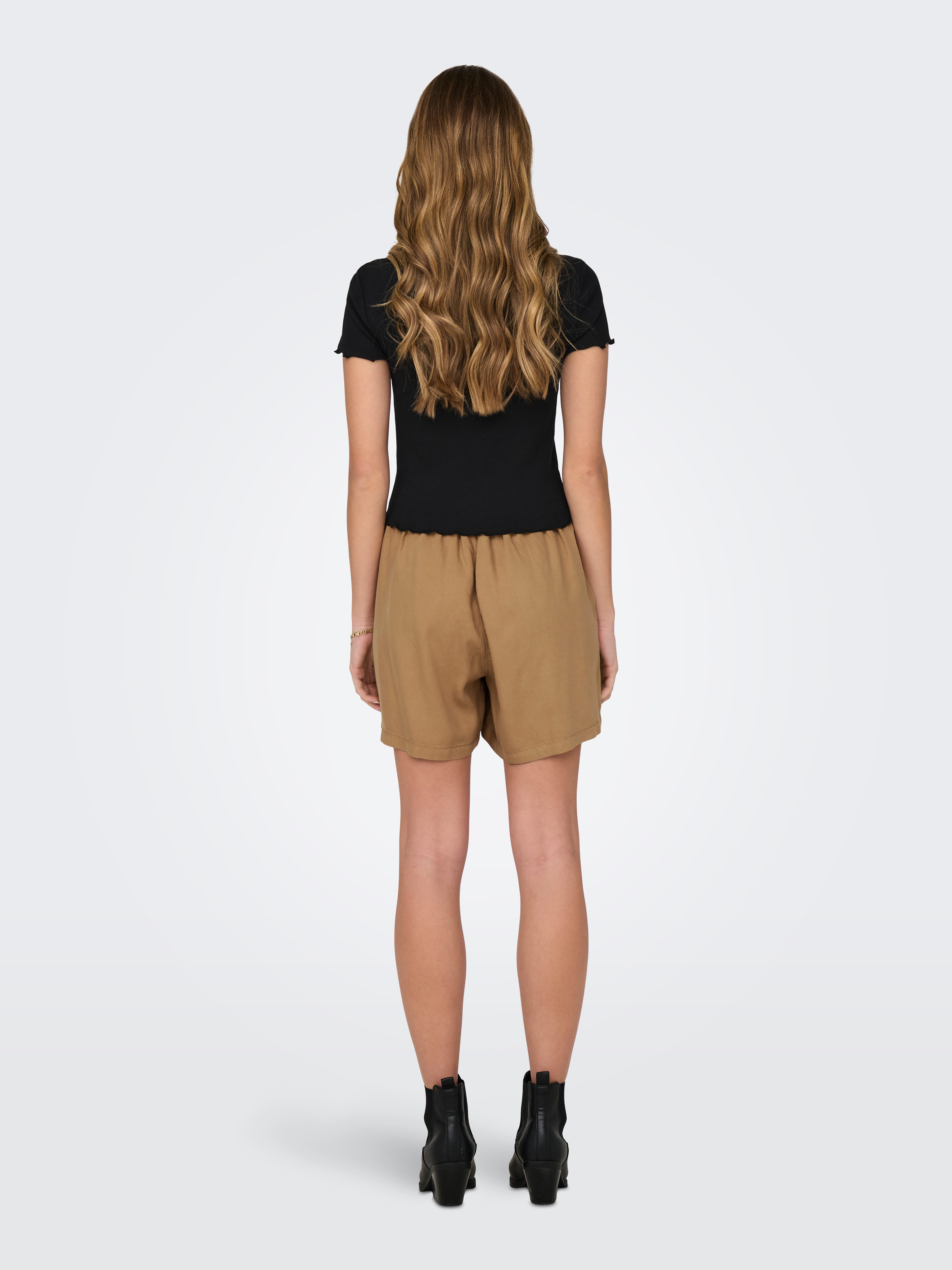 Only Shirt met korte mouwen ONLBETTY S/S V-NECK TOP CC JRS