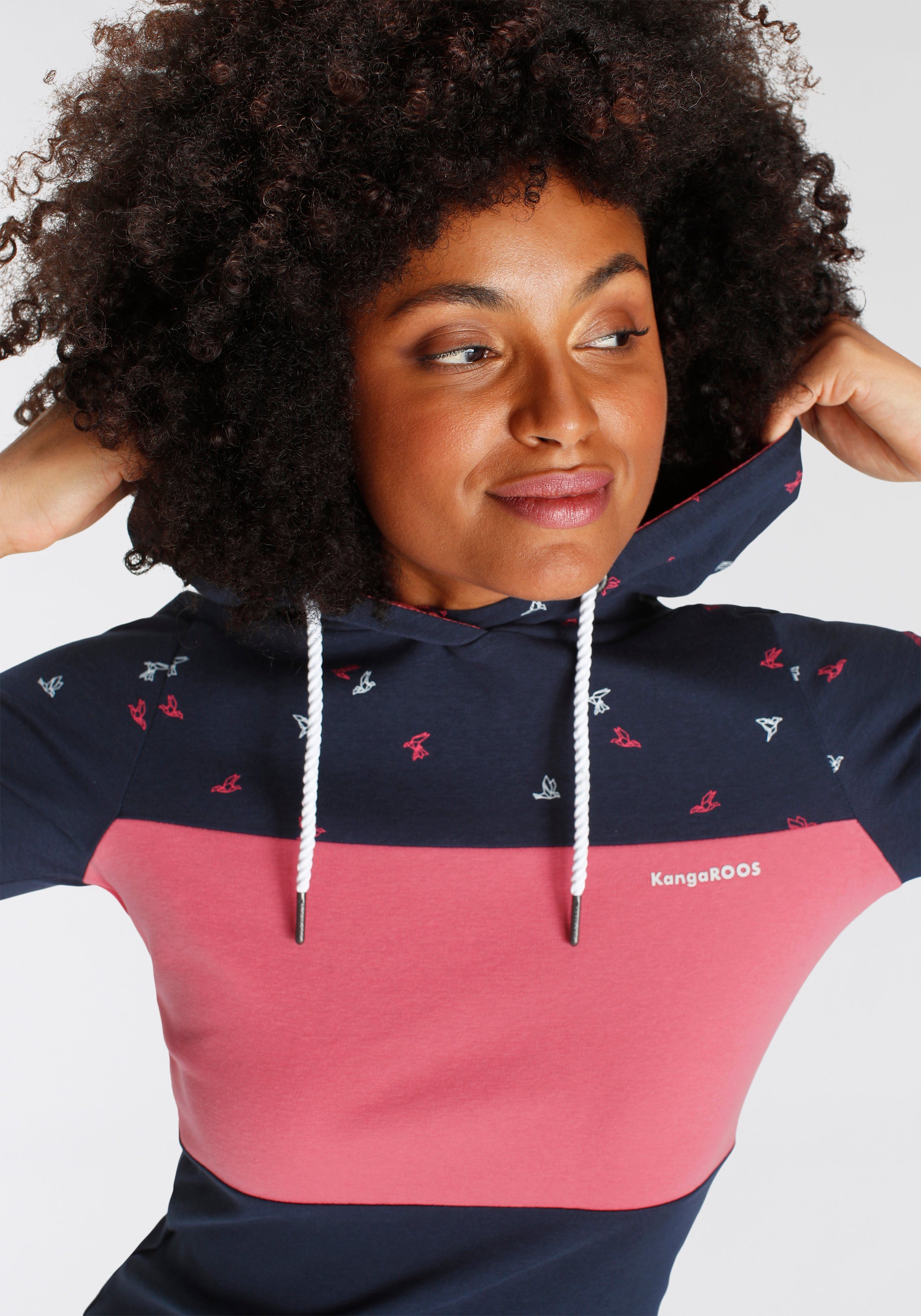 KangaROOS Capuchonshirt Lange mouwen, heupbedekkende snit, colourblocking-look