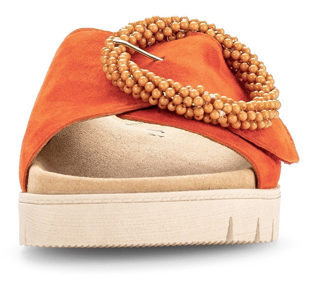 Gabor Slippers , plateau, zomerschoen, slippers met sierparels aan de decoratieve gesp