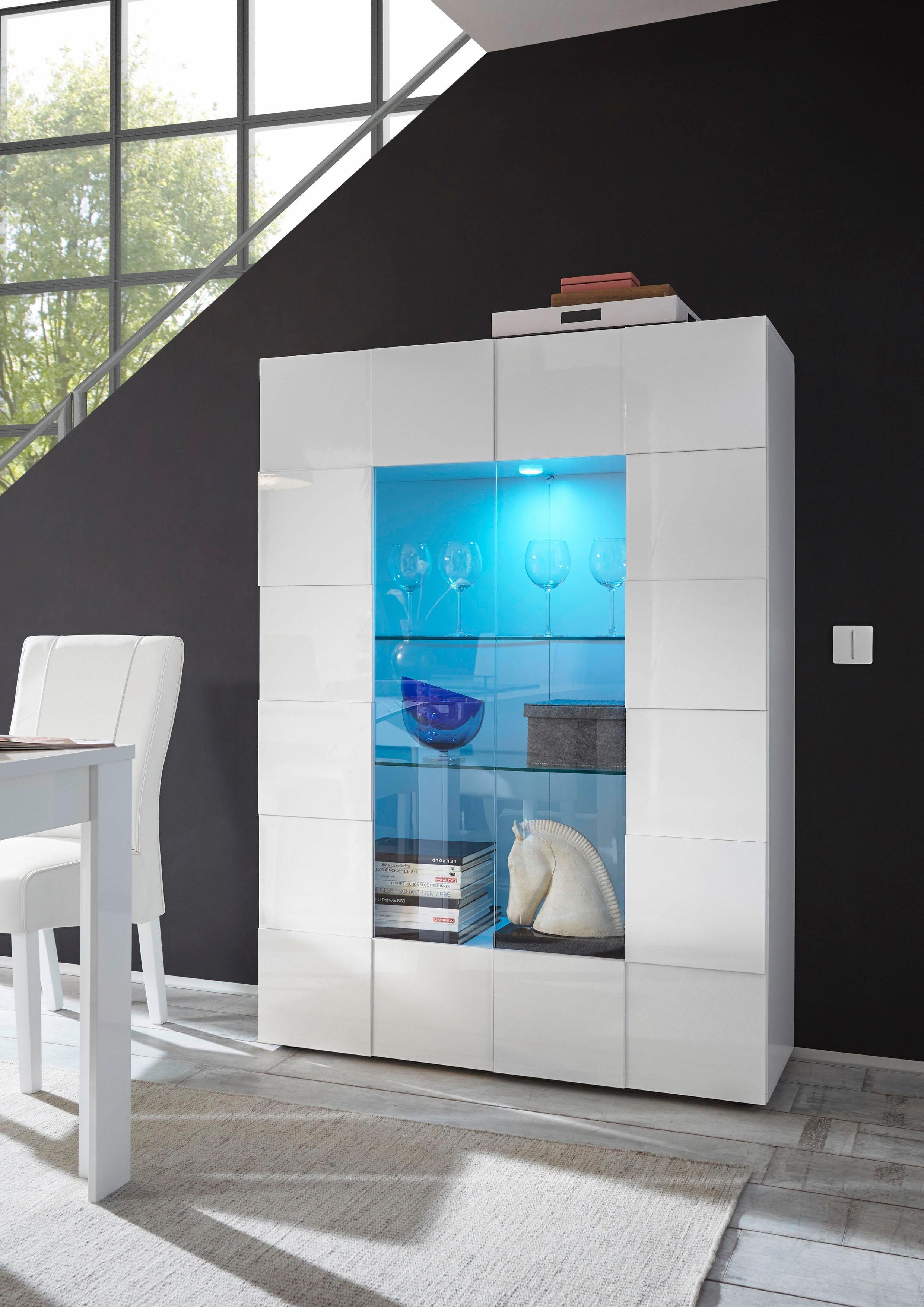 INOSIGN Vitrinekast Dama Hoogte 166 cm, Breedte 121 cm, Opberg vitrinekast met 2 deuren Staande vitrine - front in 3D-uiterlijk, veel opbergruimte, verschillende kleuren
