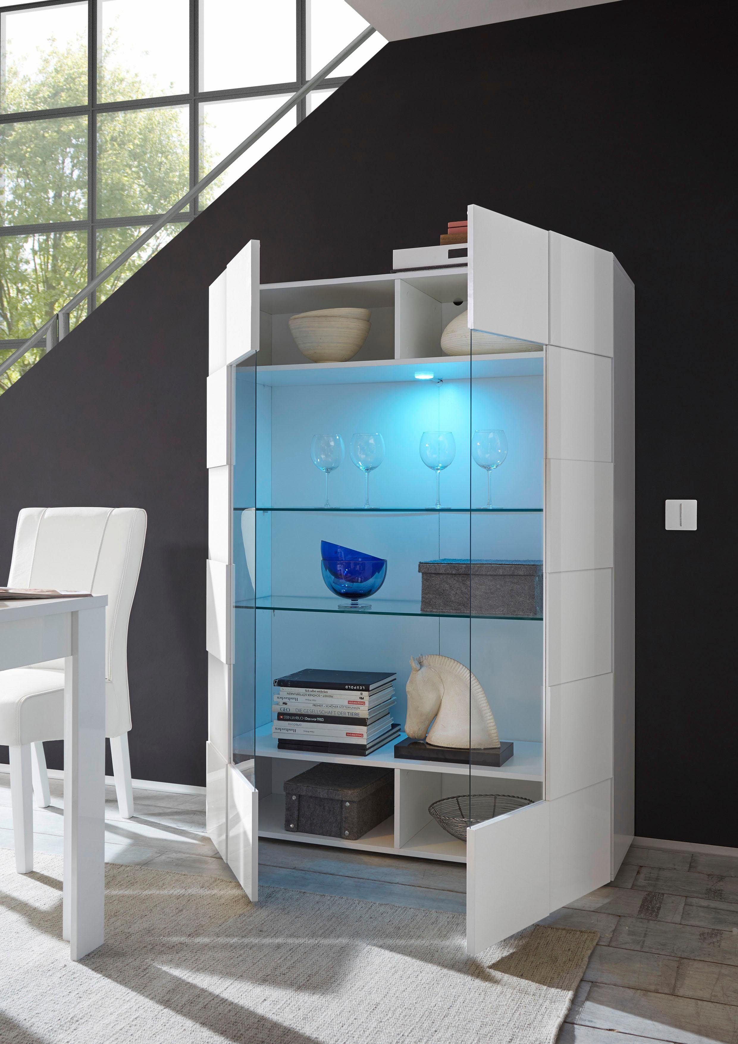 INOSIGN Vitrinekast Dama Hoogte 166 cm, Breedte 121 cm, Opberg vitrinekast met 2 deuren Staande vitrine - front in 3D-uiterlijk, veel opbergruimte, verschillende kleuren