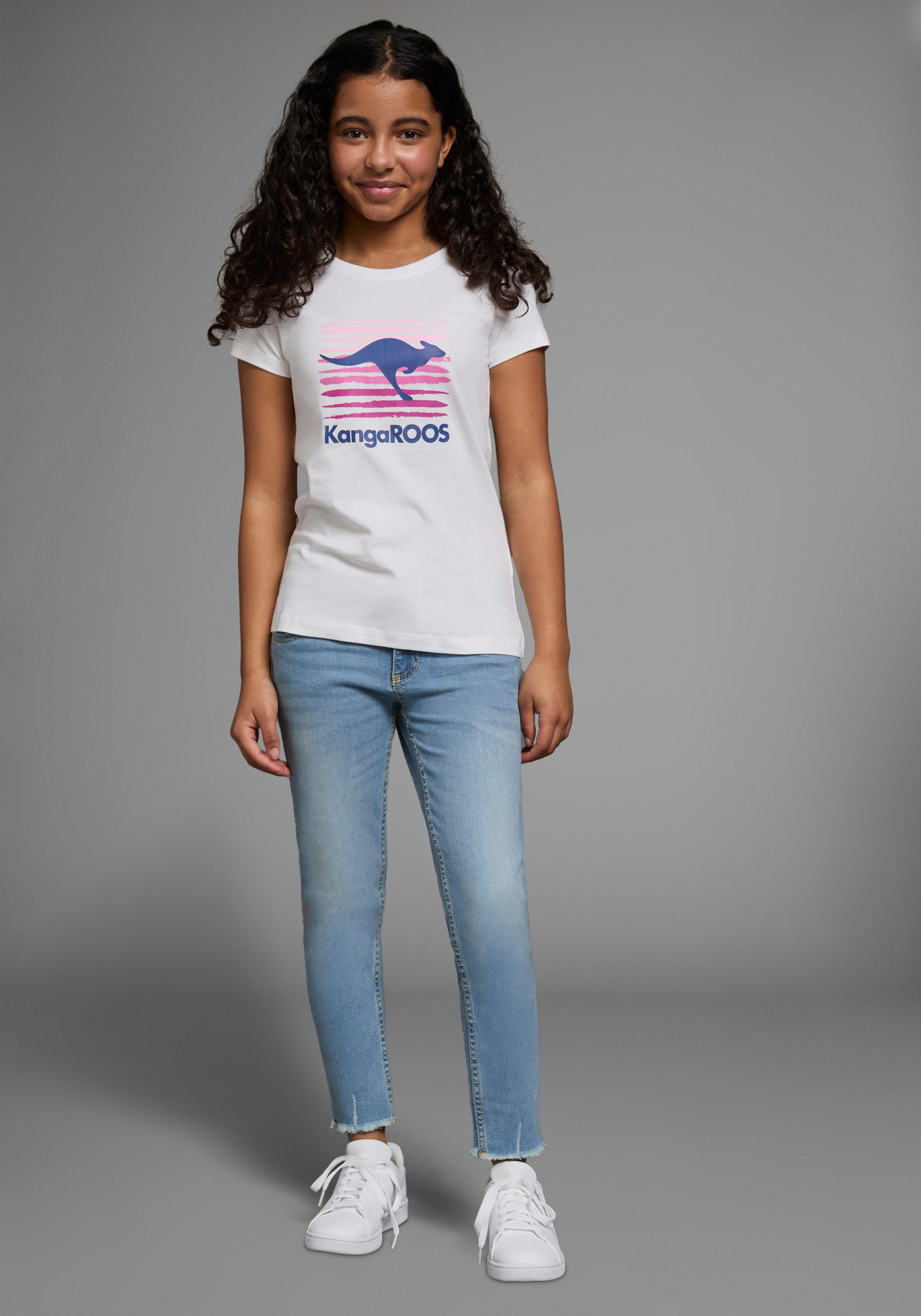 KangaROOS T-shirt Korte mouwen, getailleerde snit, met logoprint, ronde hals
