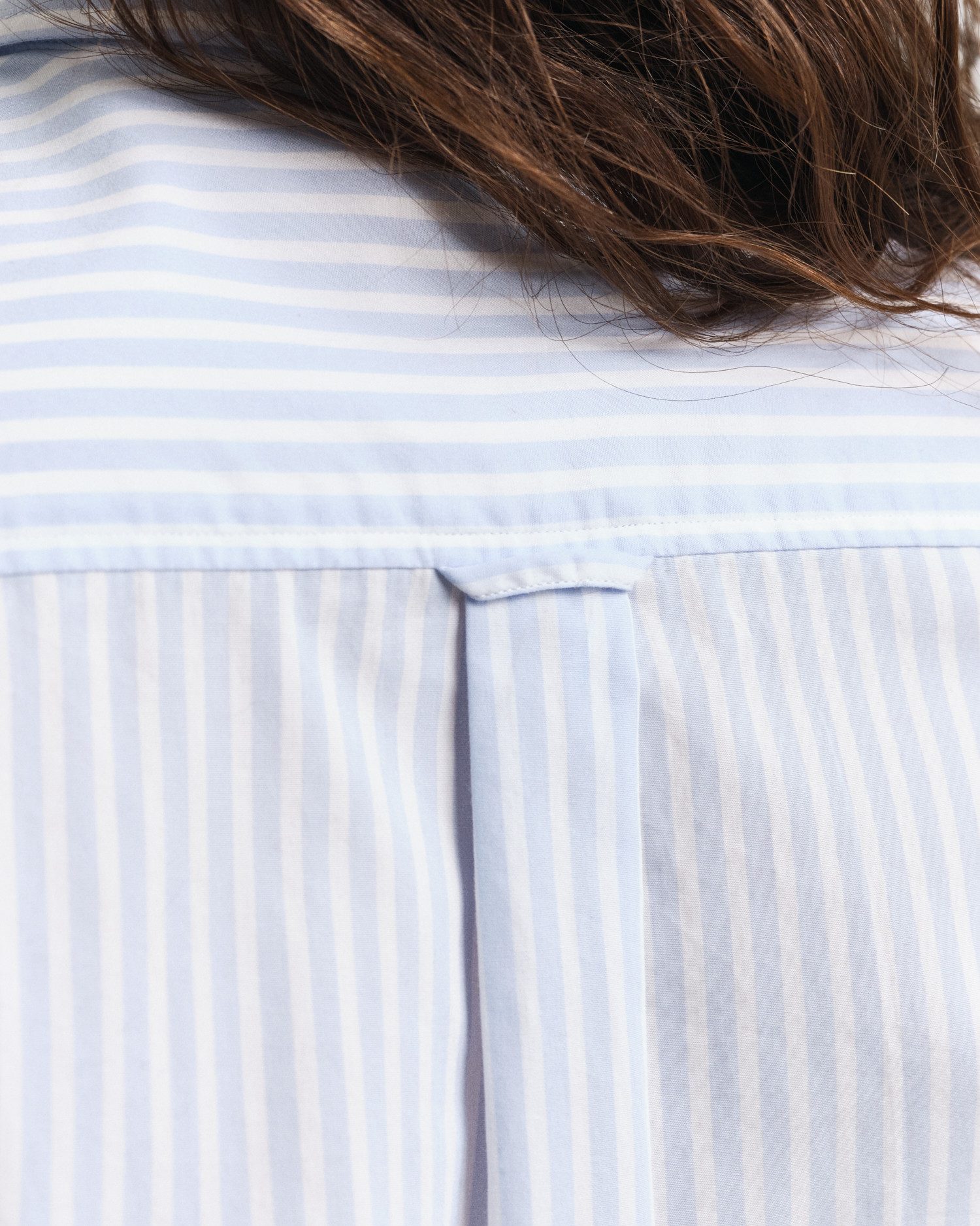 Gant Overhemdblouse REG POPLIN STRIPED SHIRT met een klein geborduurd logo op de borst