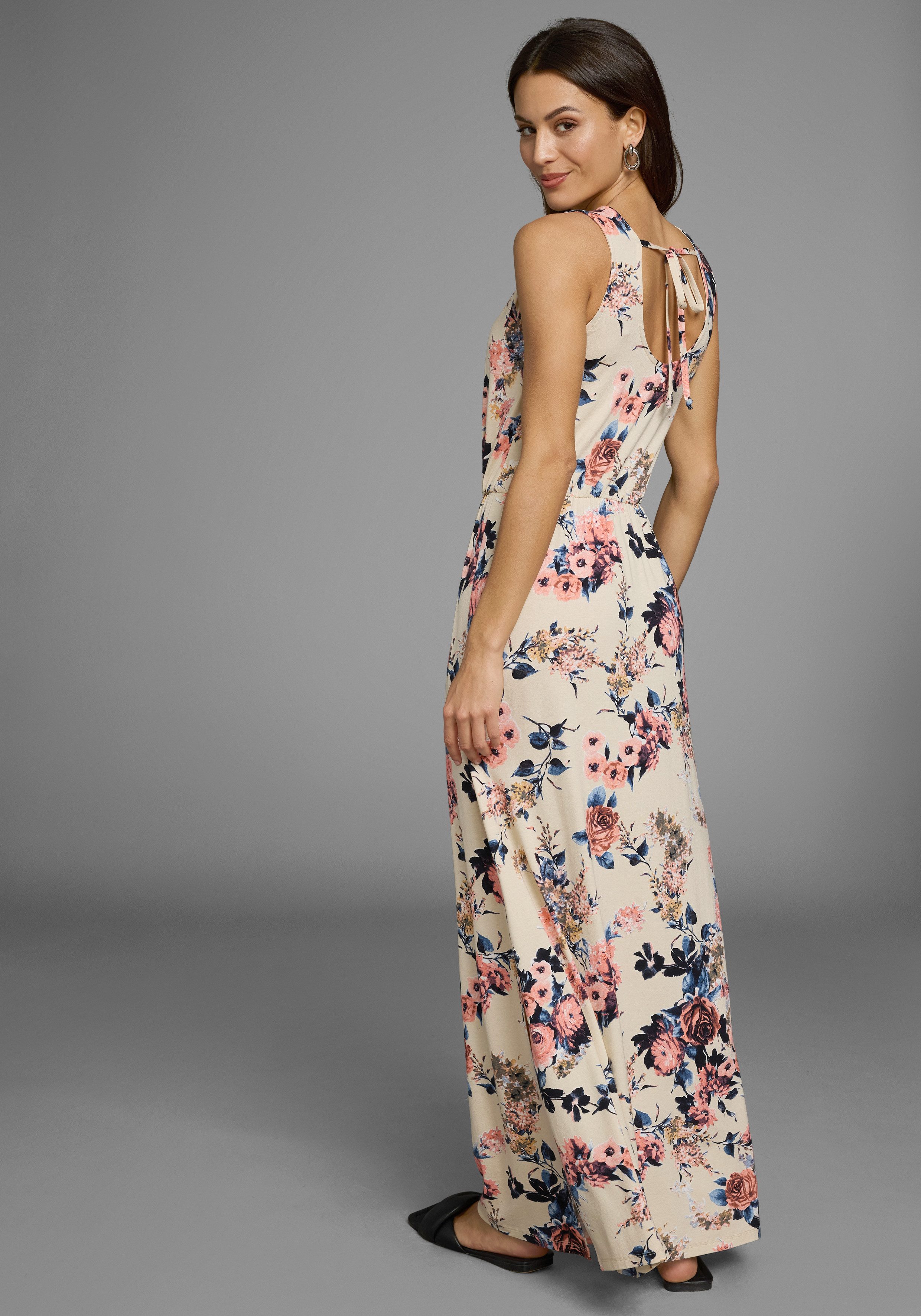Laura Scott Zomerjurk met hoge ronde hals voor en diepe hals achter, maxijurk - nieuwe collectie