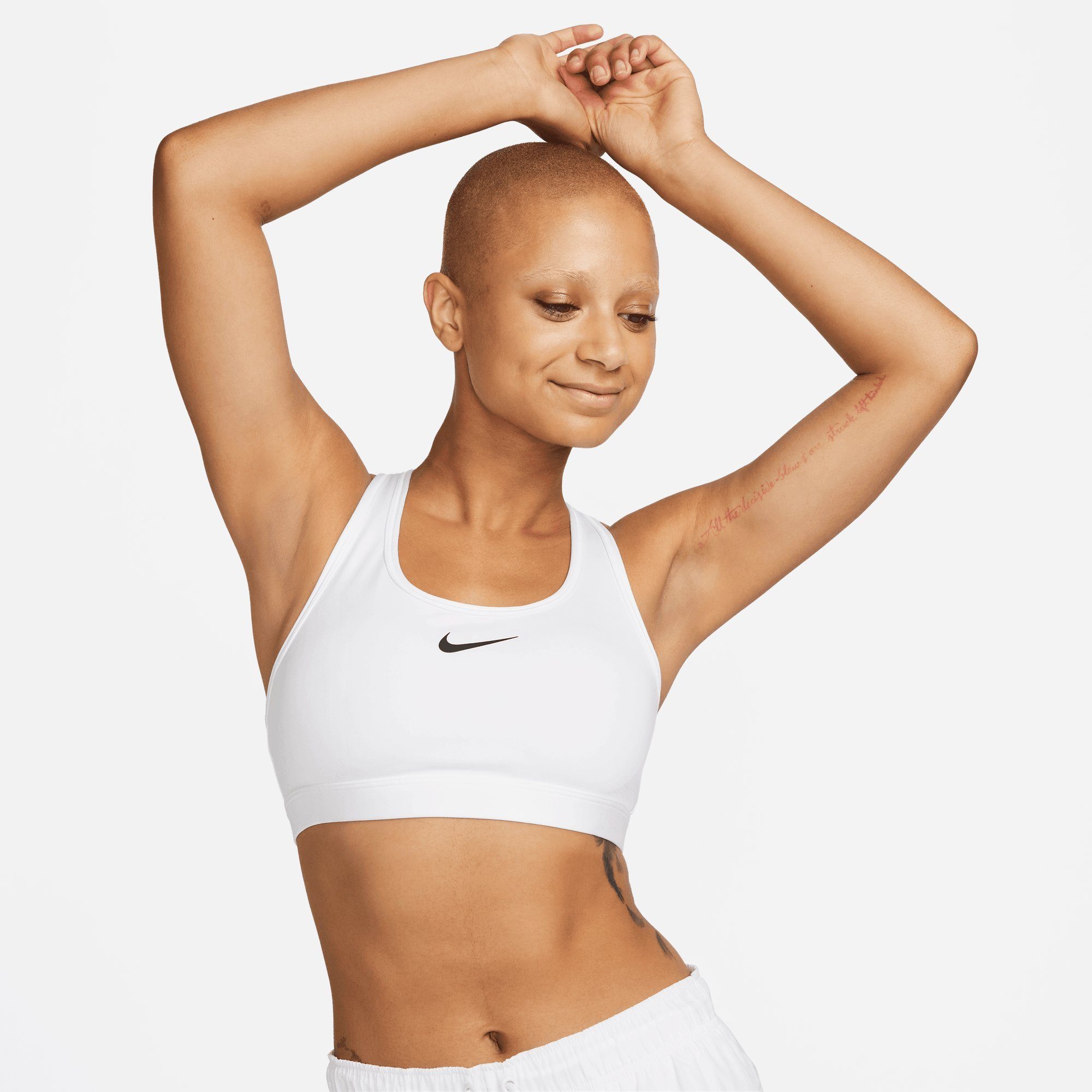Nike Sport-bh SWOOSH MEDIUM SUPPORT WOMEN'S PADDED SPORTS BRA