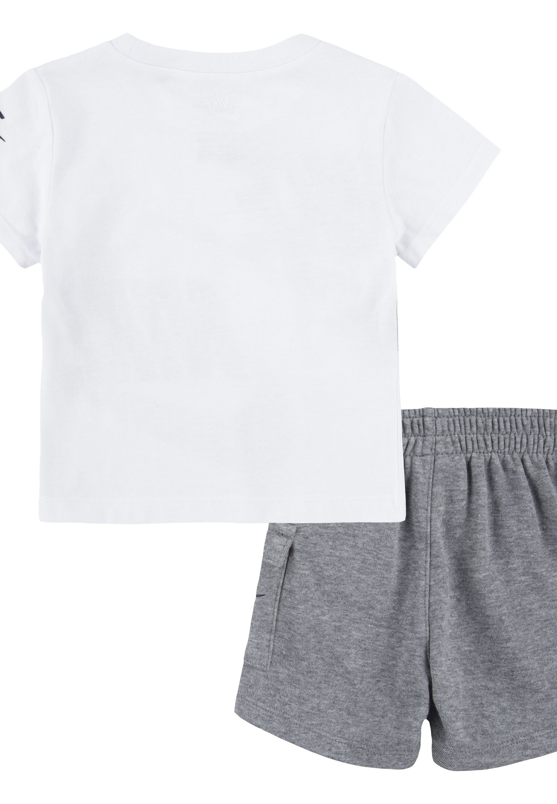 Nike Sportswear T-shirt short NKB B NSW HBR CARGO SHORT SET (2-delig)