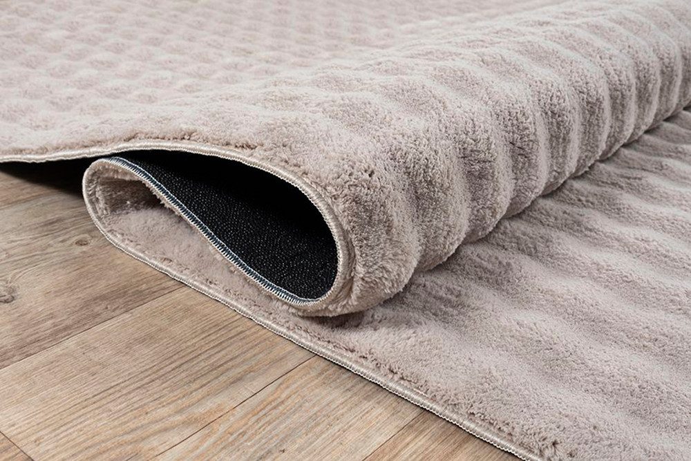 The carpet Vloerkleed Peak