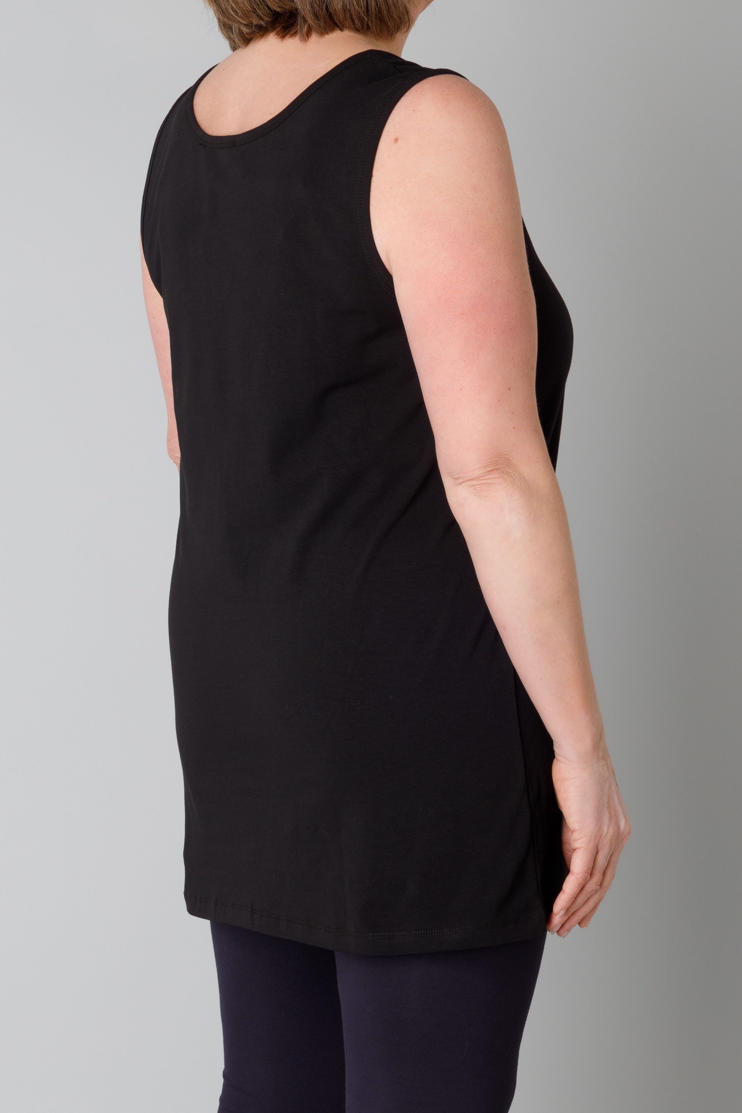 Base Level Curvy Lange top in grote maten