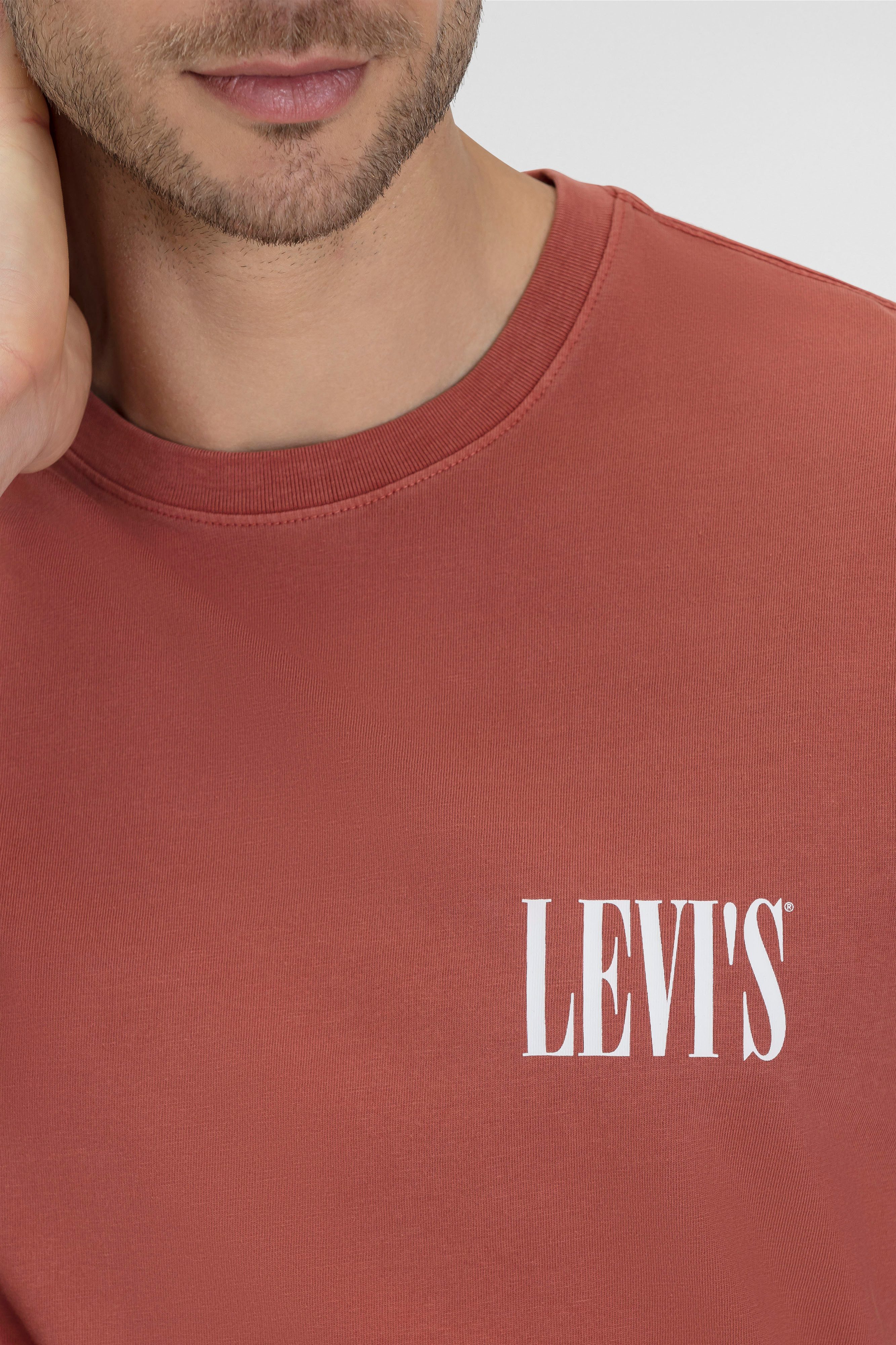 Levi's® T-shirt met een logo-opschrift