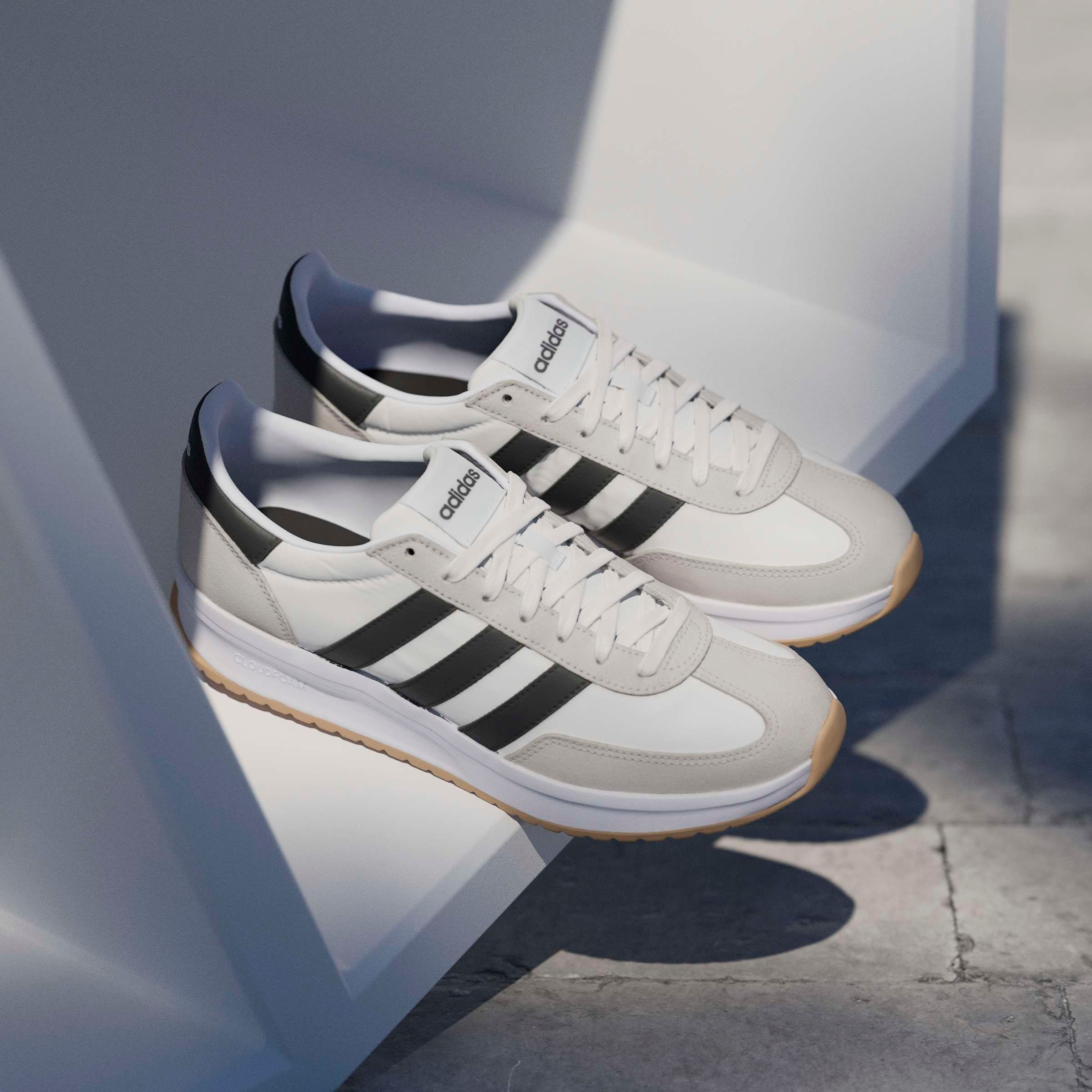 adidas Sportswear Sneakers RUN 70S 2.0 geïnspireerd door het ontwerp van de adidas sl72