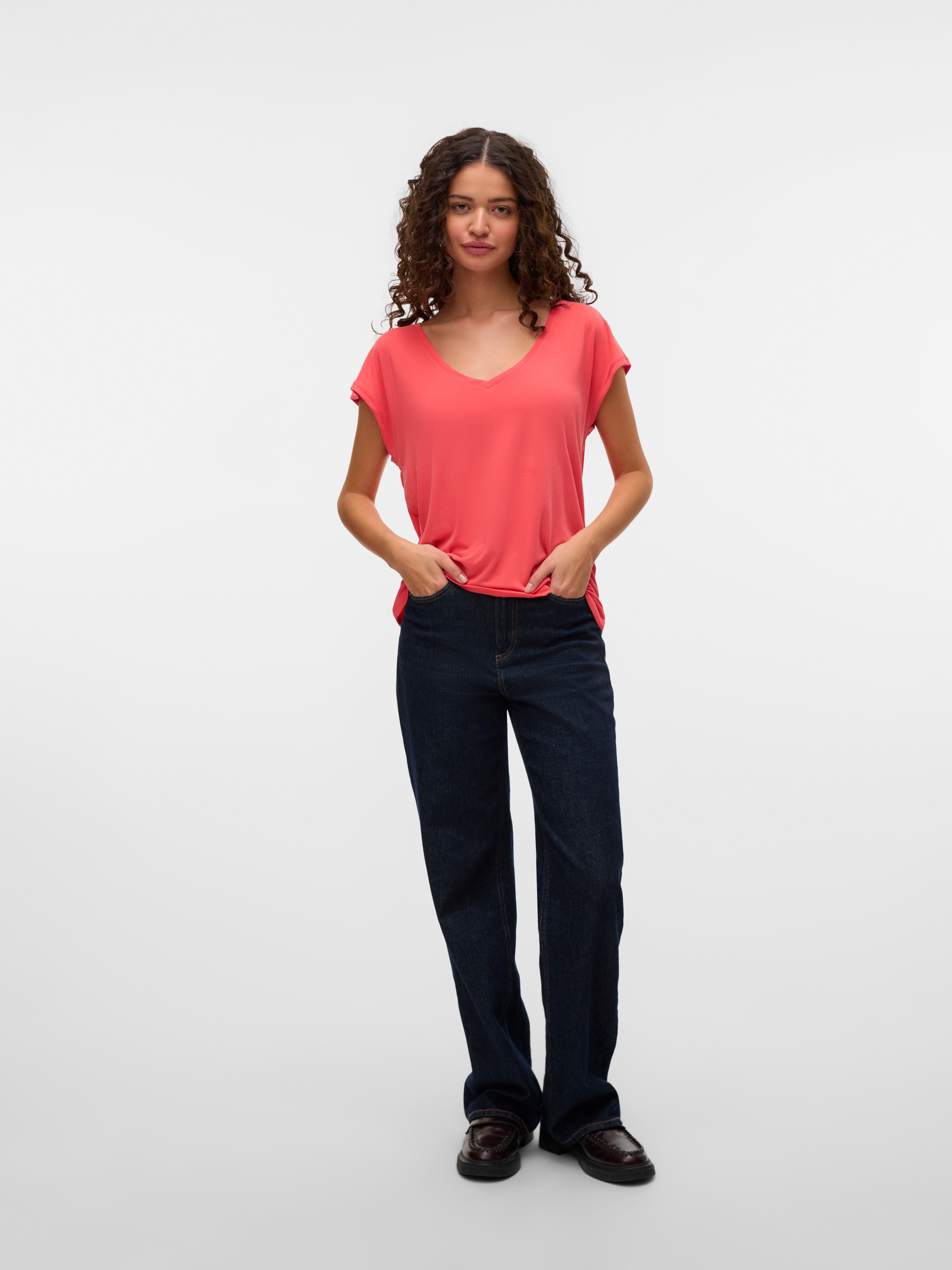 Vero Moda Shirt met V-hals VMFILLI SS V-NECK TEE GA NOOS in een materialenmix met tencel™ modal