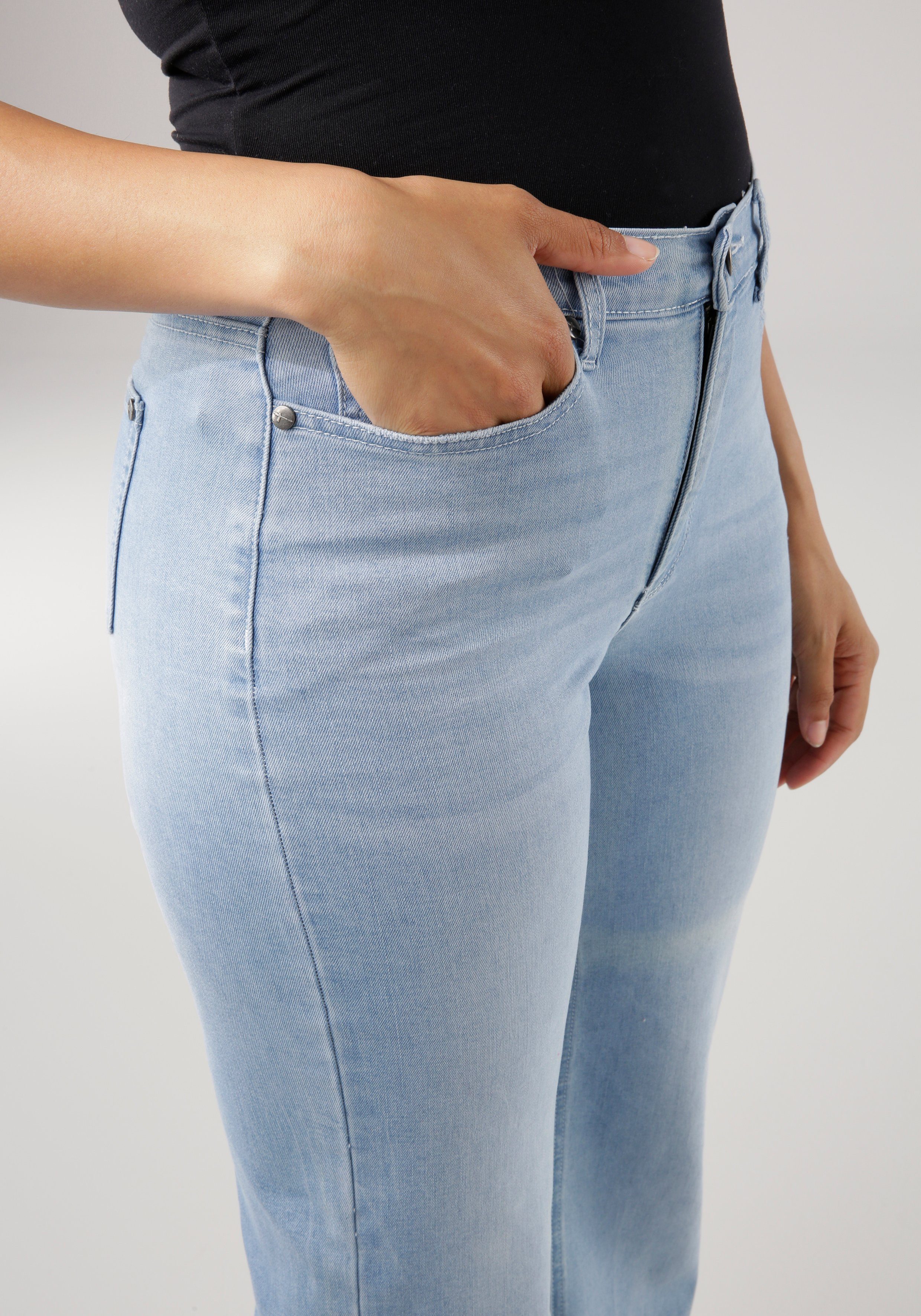 Tamaris Wijde jeans figuurvolgende pasvorm, met steekzakken, hoge taille