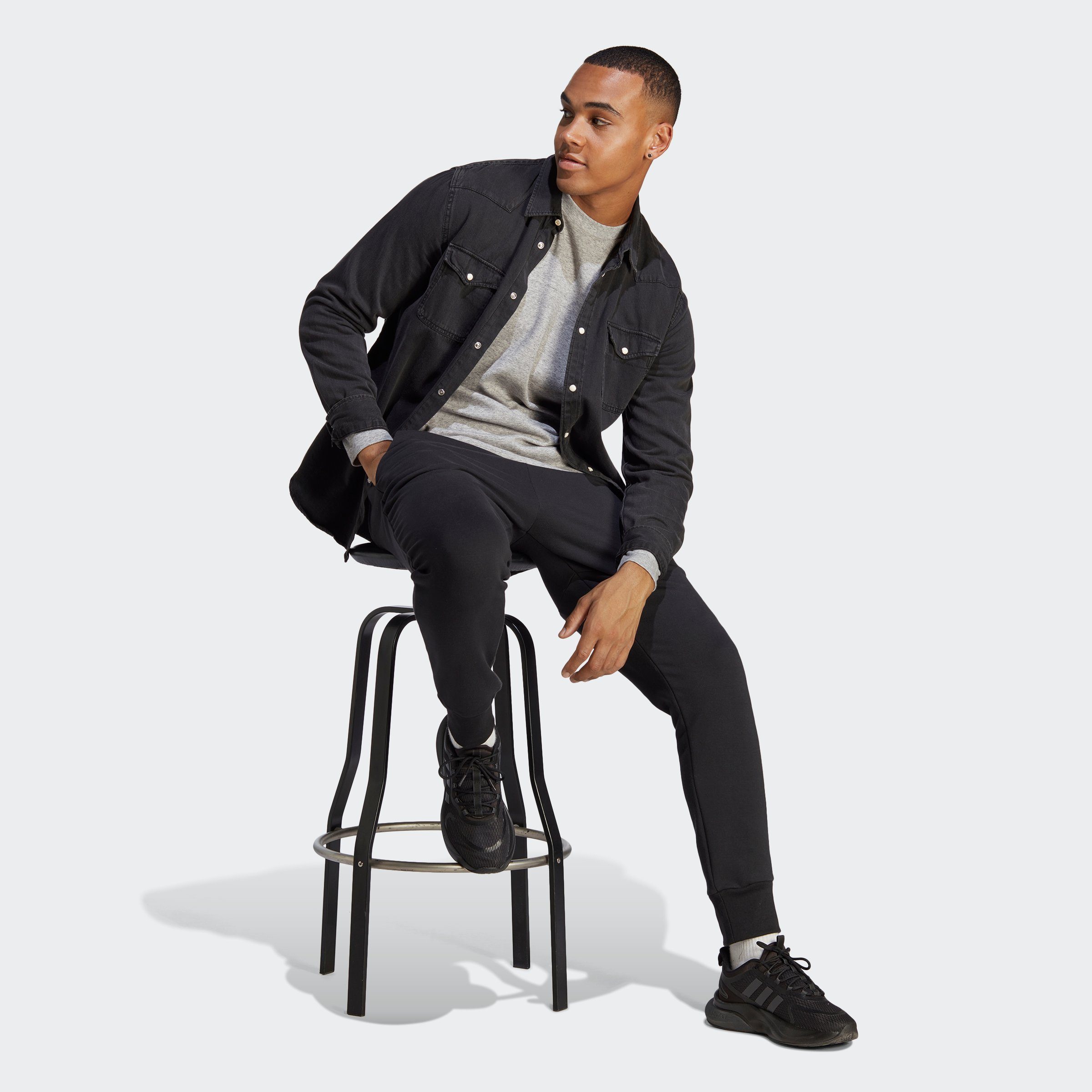 adidas Sportswear Sportbroek ESSENTIALS FRENCH TERRY TAPERED CUFF LOGO BROEK (1-delig)