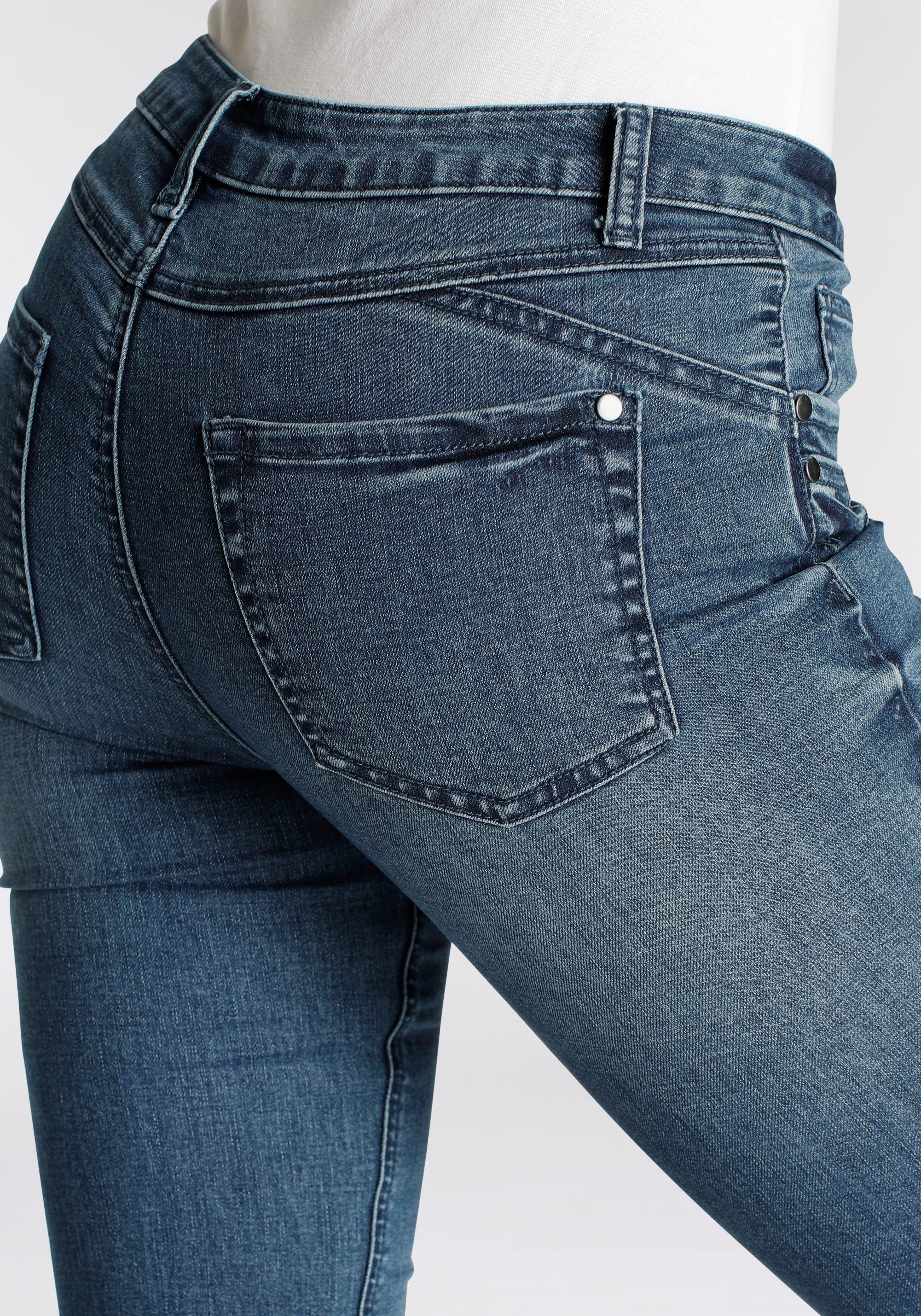 Arizona Skinny fit jeans extra-strakke been snit, used-look-wassing, normale taille