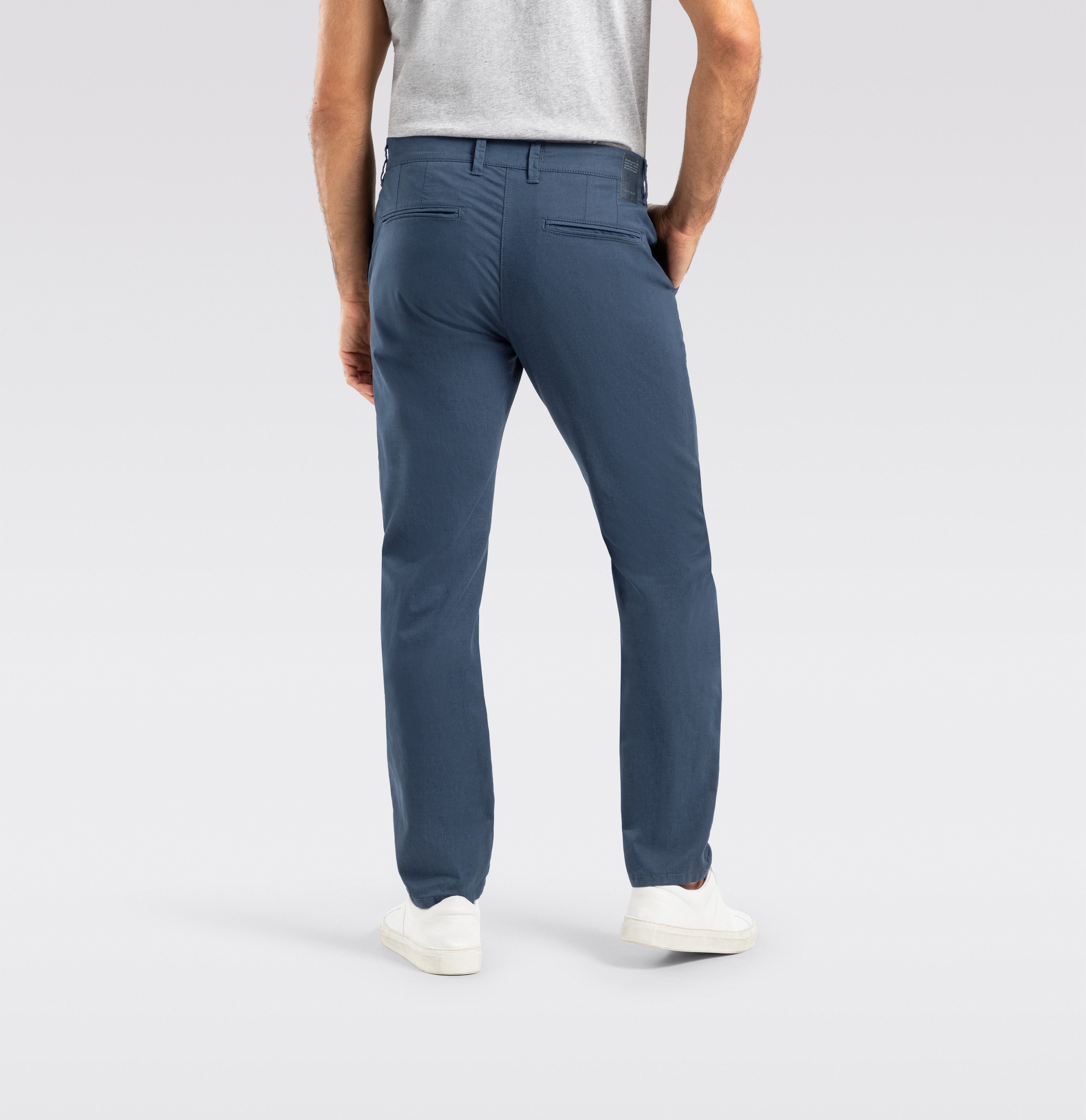 MAC Chino Lennox