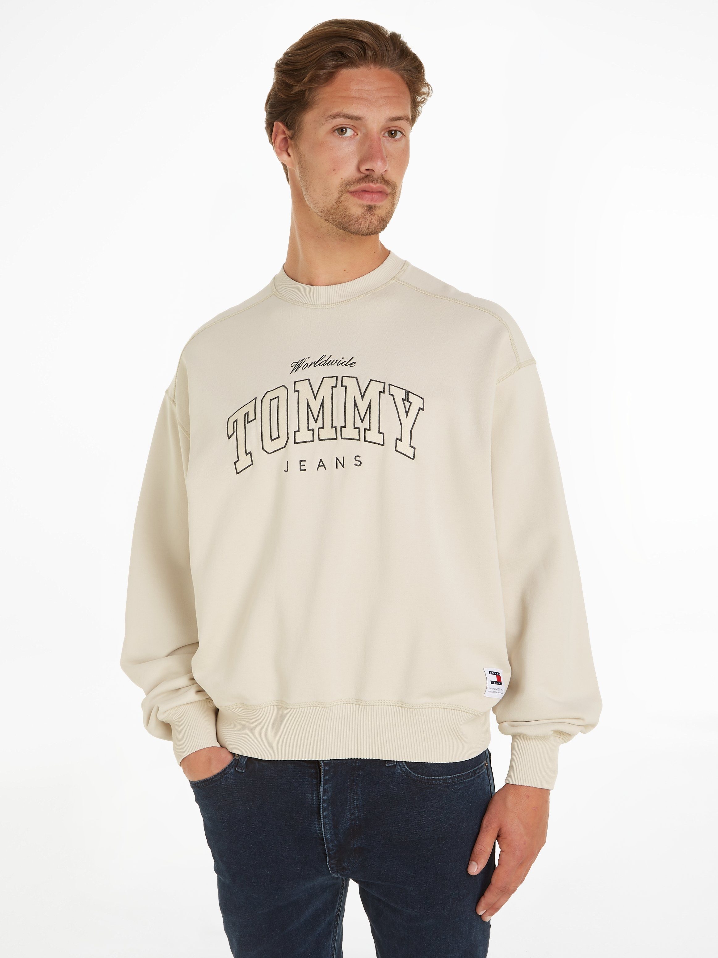 TOMMY JEANS Sweatshirt TJM BOXY VARSITY CREW EXT heren sweaters maat XXXL bruin