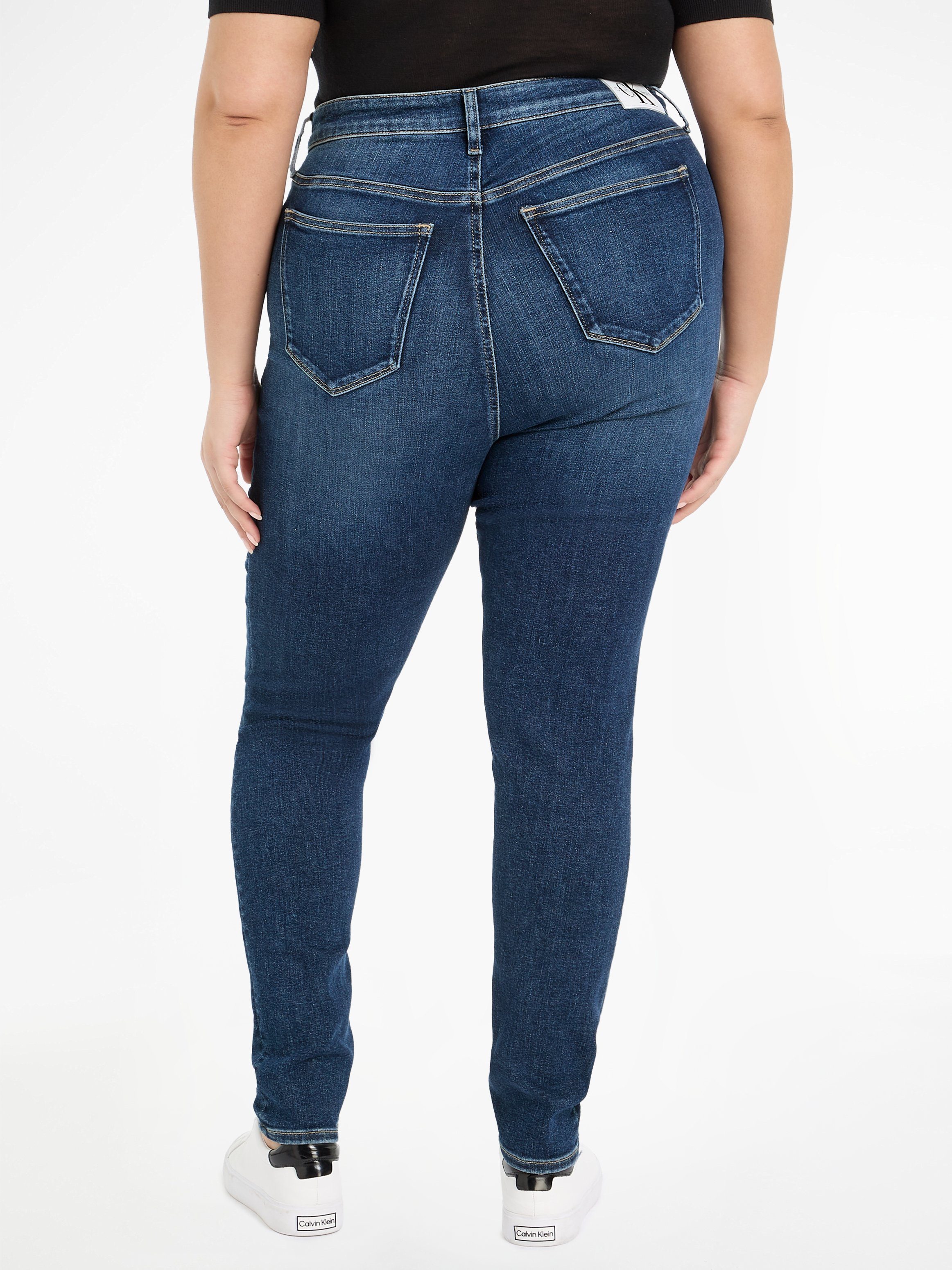 Calvin Klein Jeans Plus Skinny fit jeans HIGH RISE SKINNY PLUS Grote maten jeans zijn verkrijgbaar in loose fit