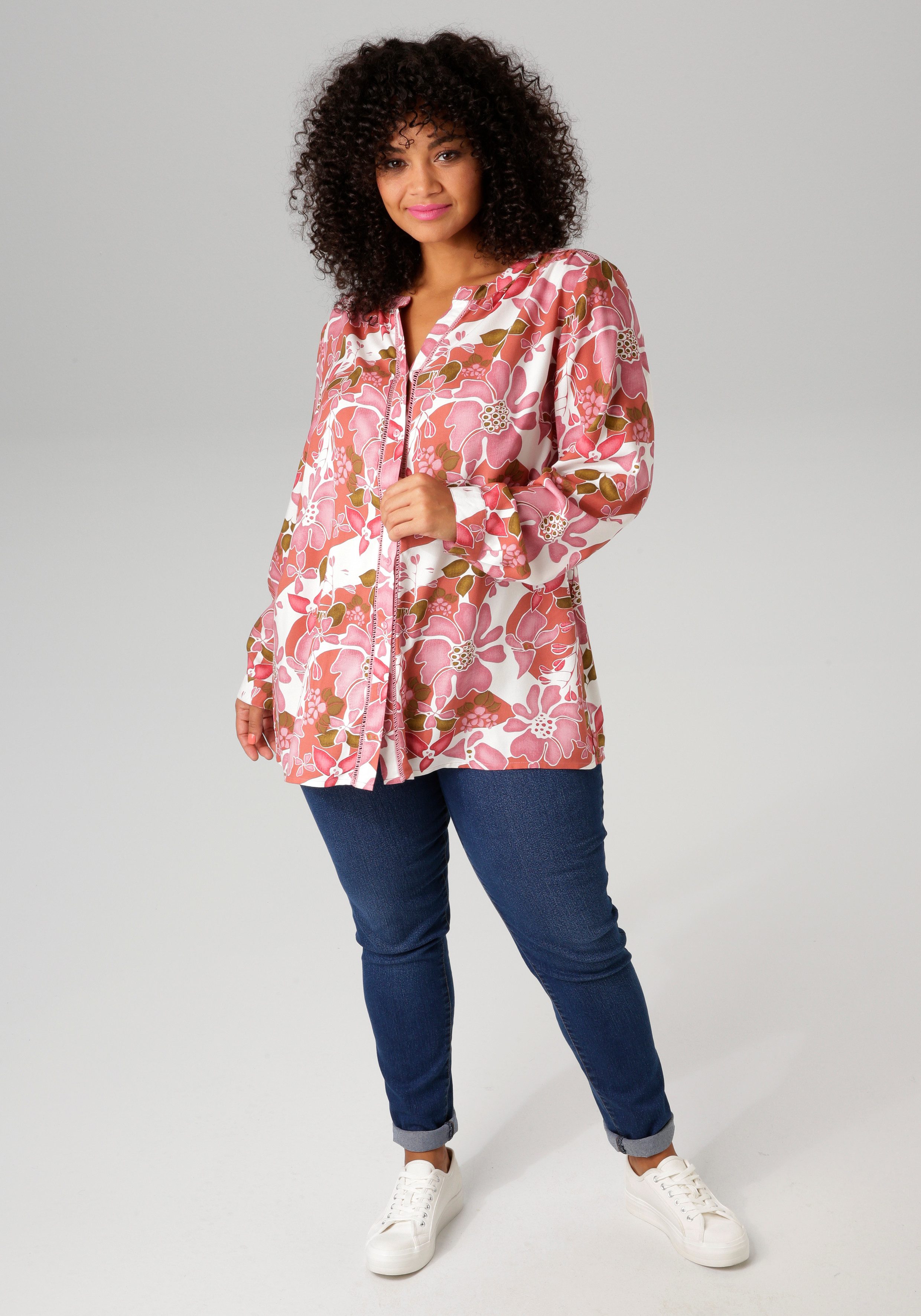 Aniston PLUS Lange blouse met haakapplicatie langs de knoopsluiting - nieuwe collectie