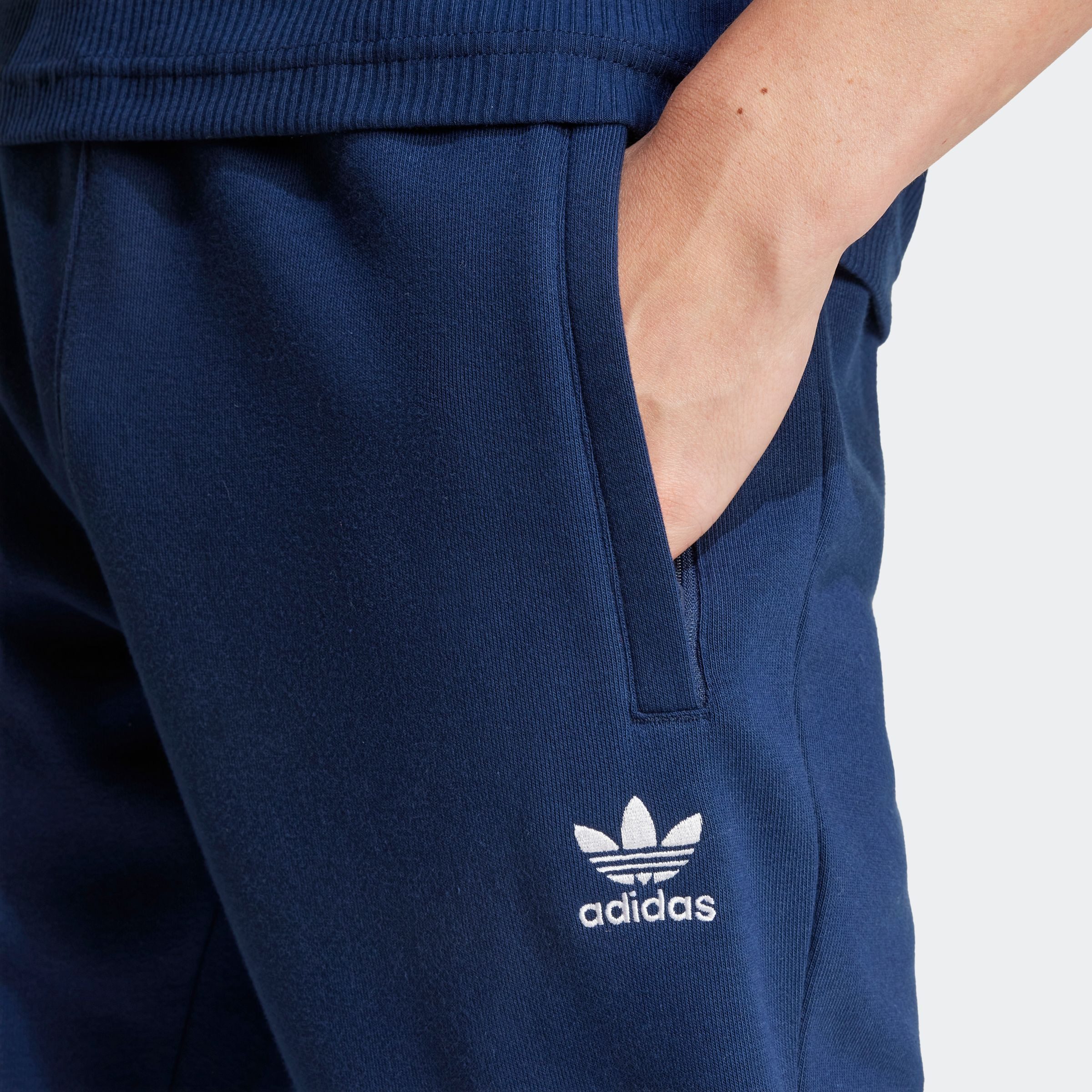 adidas Originals Sportbroek ESS PT Adidas Essentials joggingbroek (1-delig)