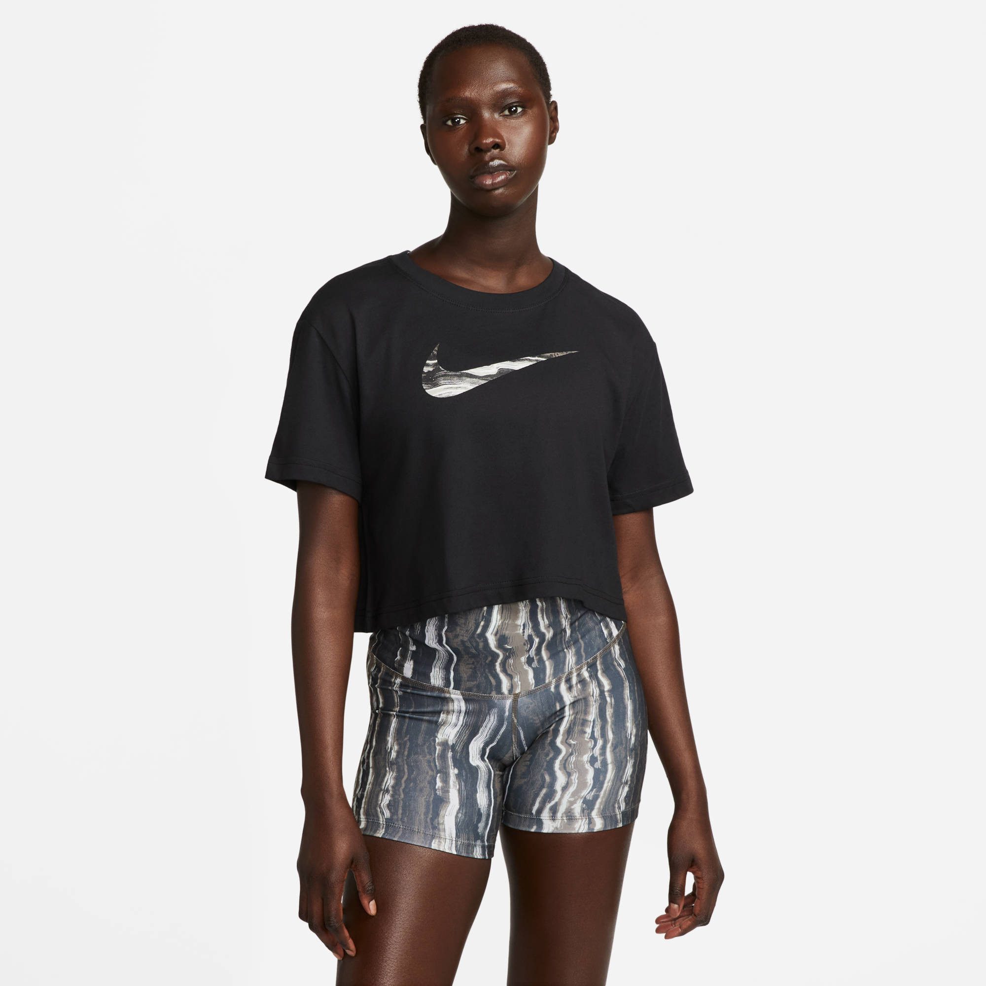 Nike Trainingsshirt Dri-FIT Women's Short-Sleeved Cropped Yoga Tee