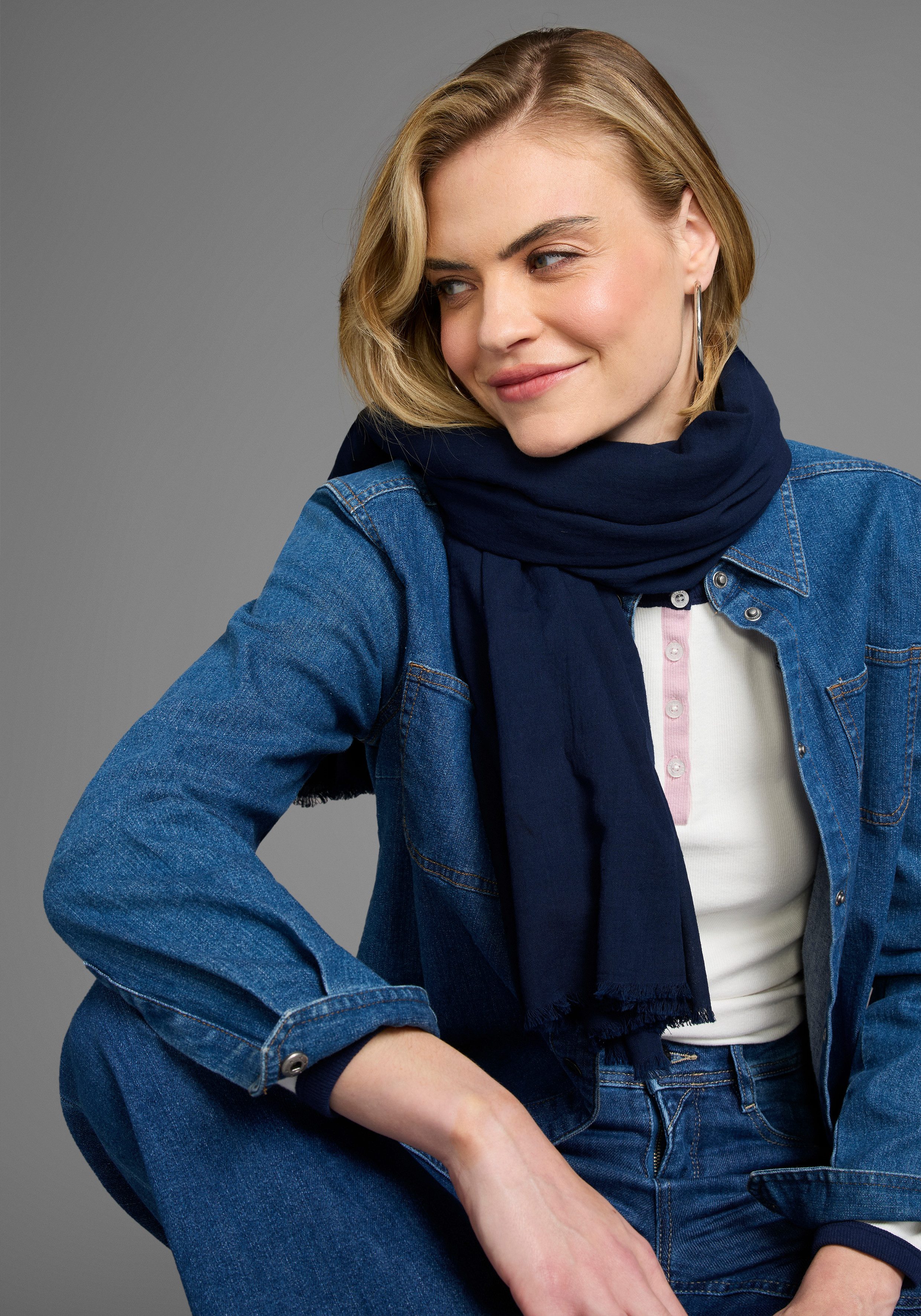 Laura Scott Sjaaltje in vierkante maxi-vorm - nieuw