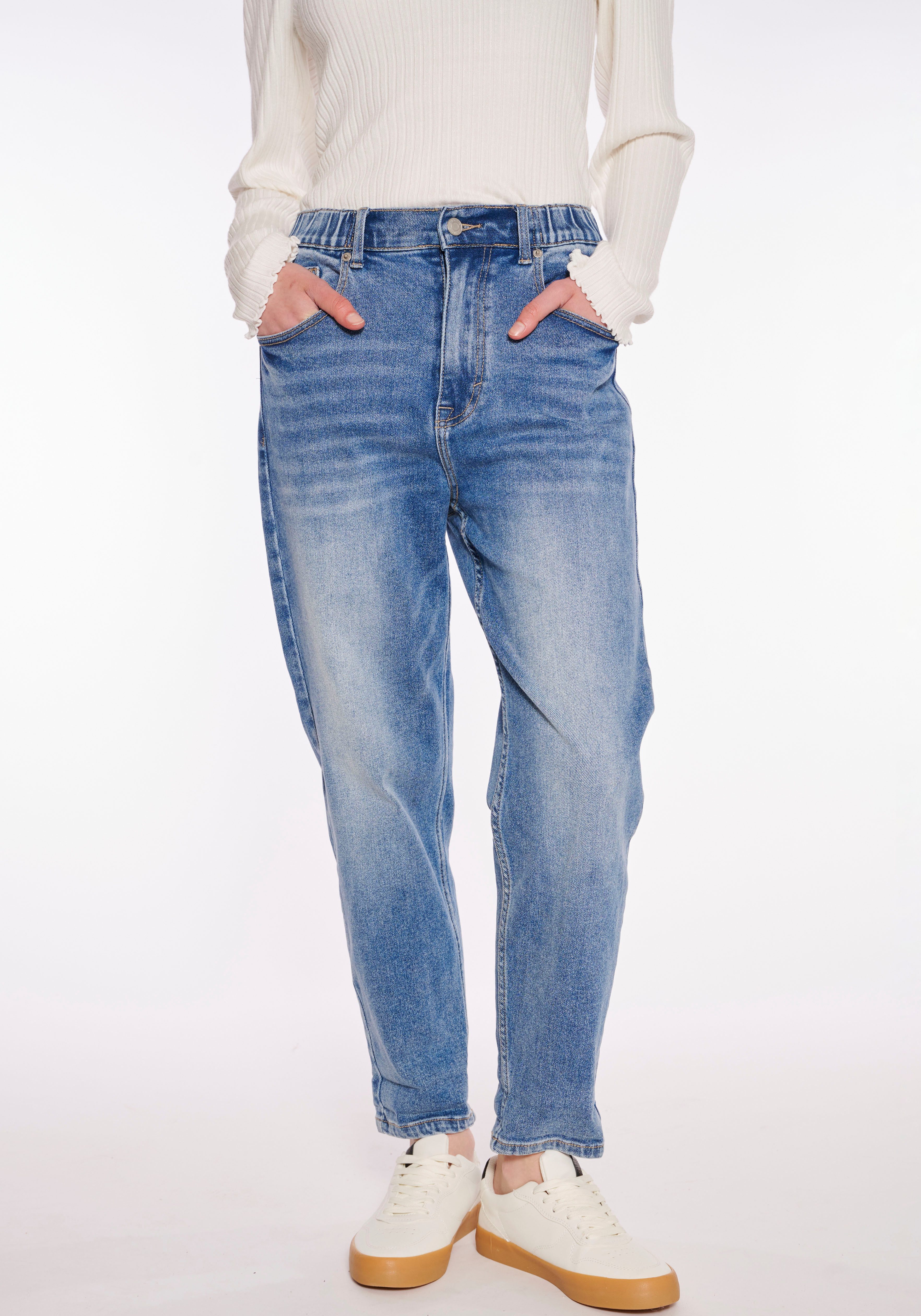 HaILYS High-waist jeans Modell: LG HW C JN Mirell