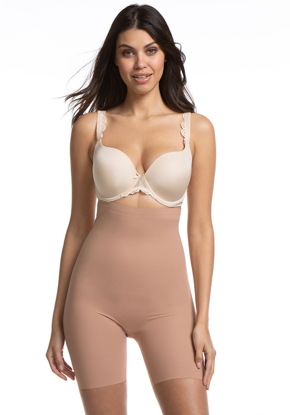 Magic Body Fashion Shapingbroek Maxi Hi-Bermuda Siliconen afwerking aan de bovenkant voorkomt oprollen