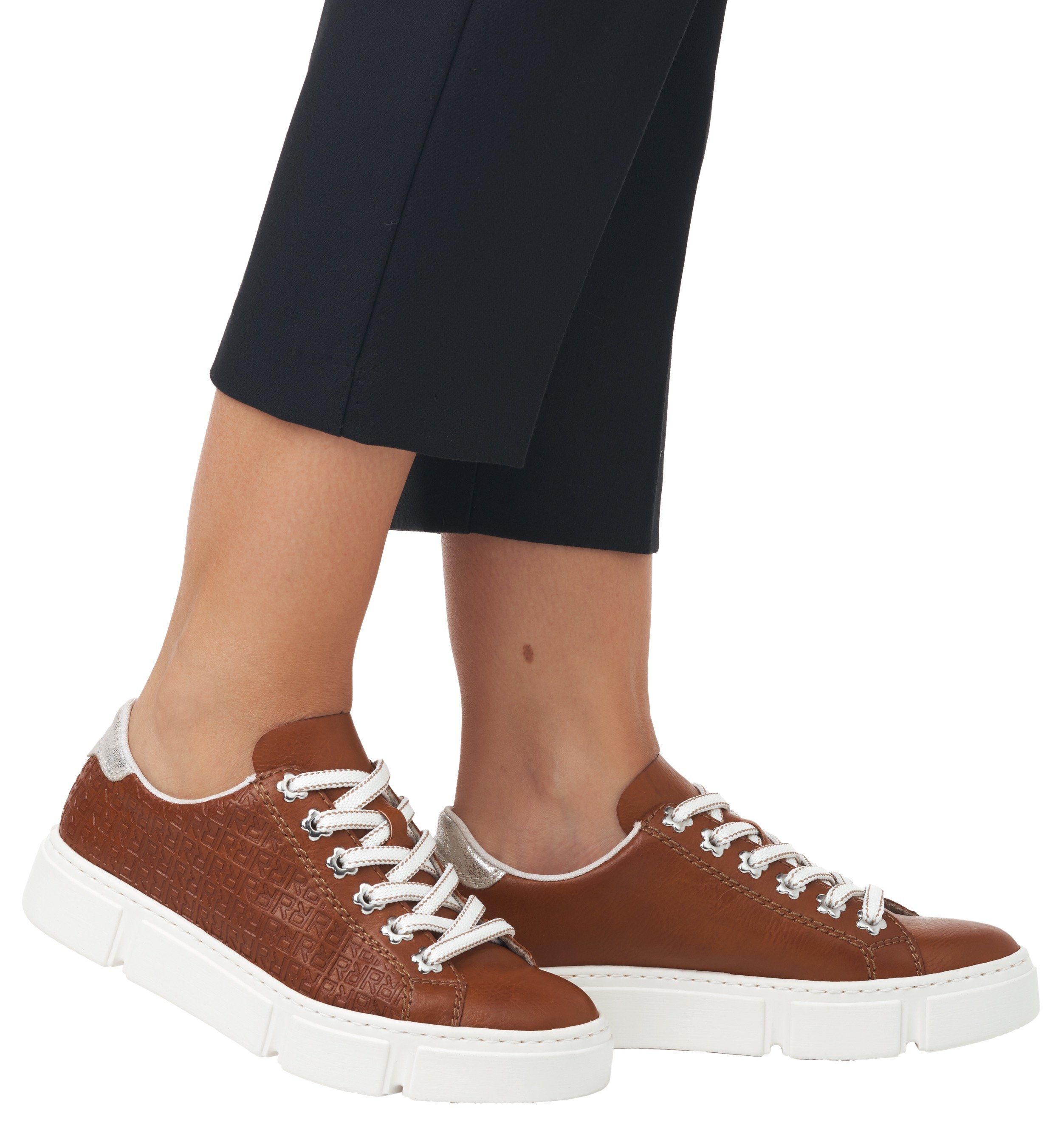 Rieker Plateausneakers Vrijetijdsschoen, veterschoen met zij-embossing, vrijetijdsschoen, lage schoen, veterschoen