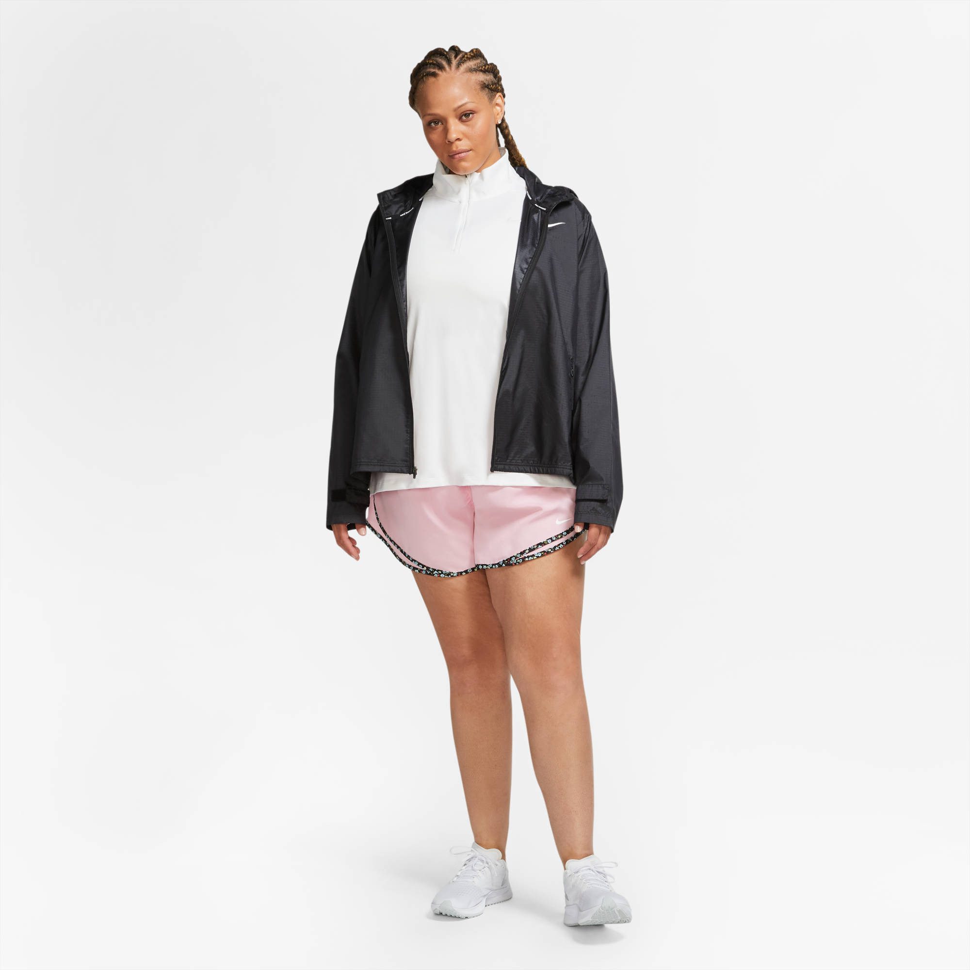 Nike Runningjack Essential WoMen's Running Jacket (Plus Size)