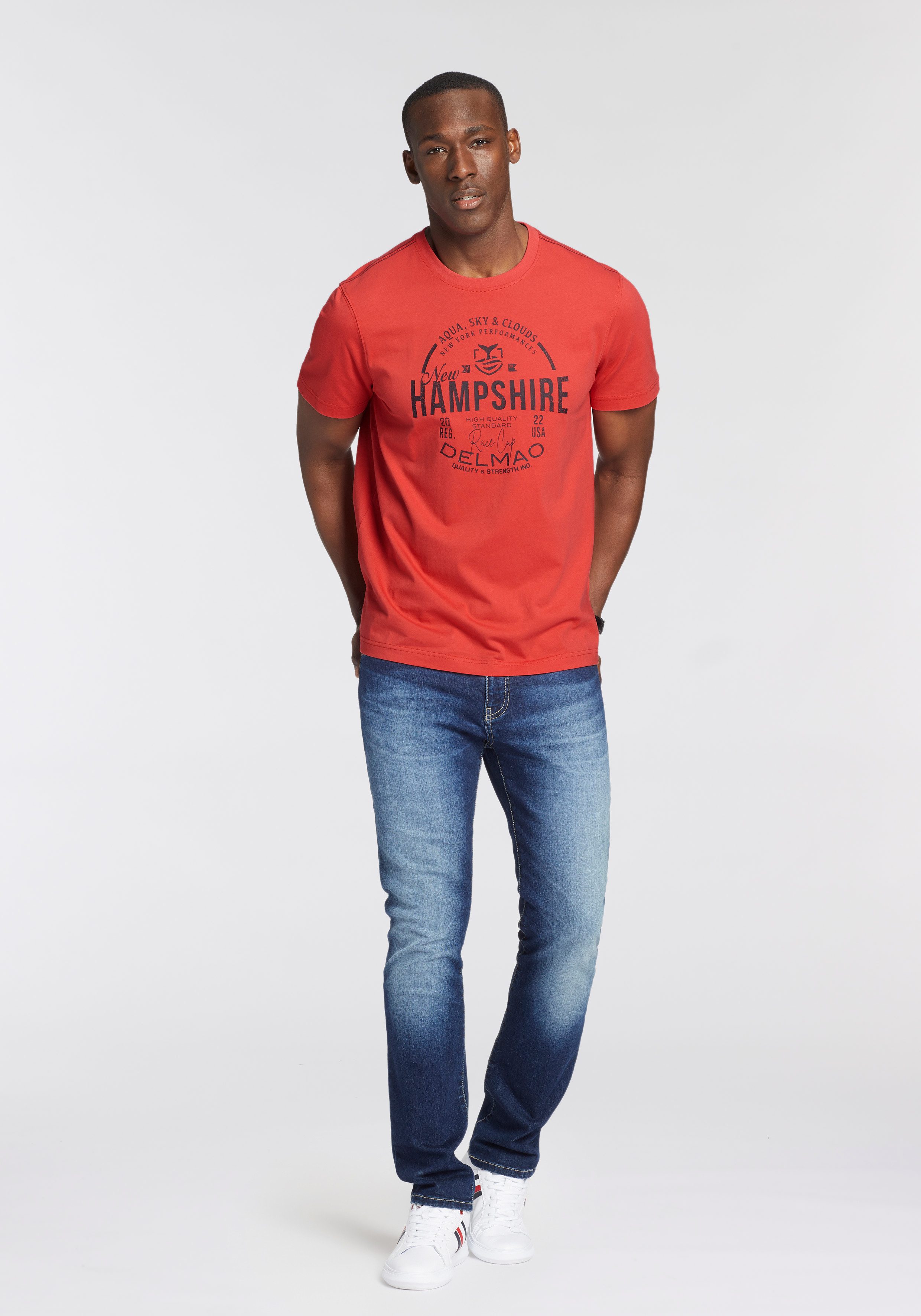 DELMAO T-shirt Korte mouw, losse pasvorm, met vrolijke print, van katoen