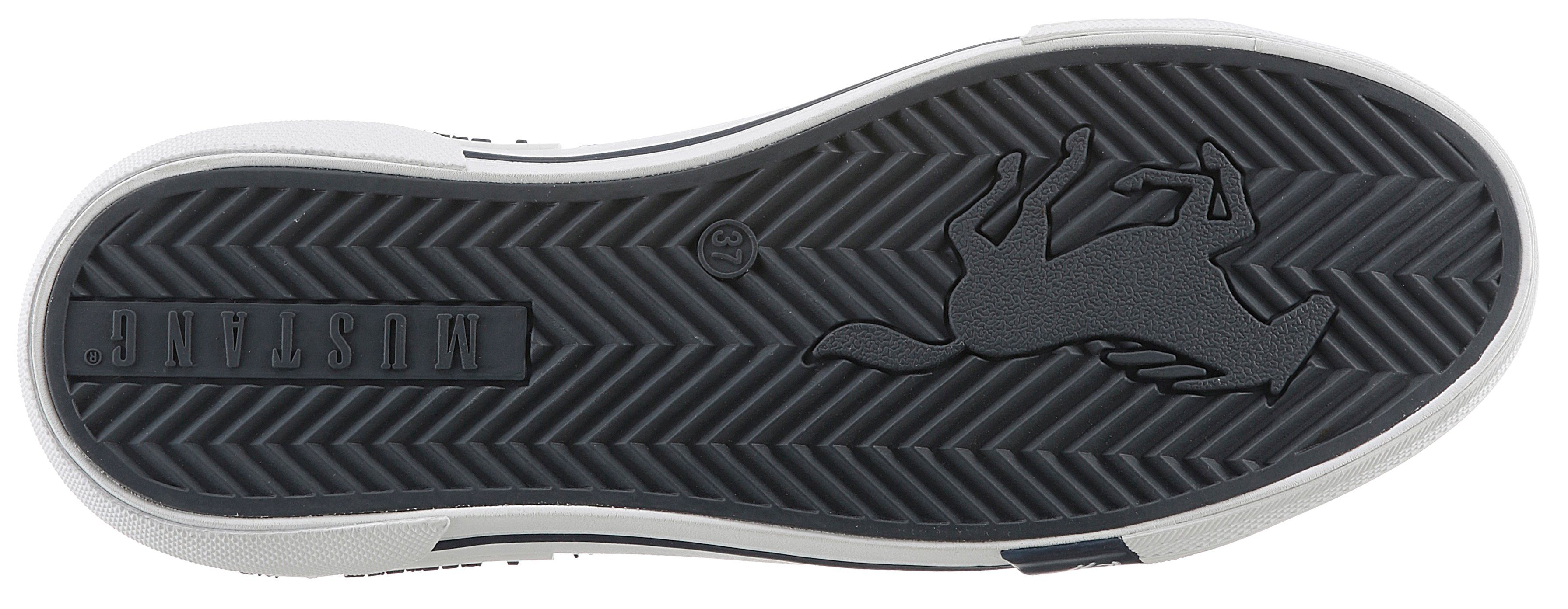 Mustang Shoes Sneakers zachte schachtvering, vrijetijdsschoen, lage schoen, veterschoen
