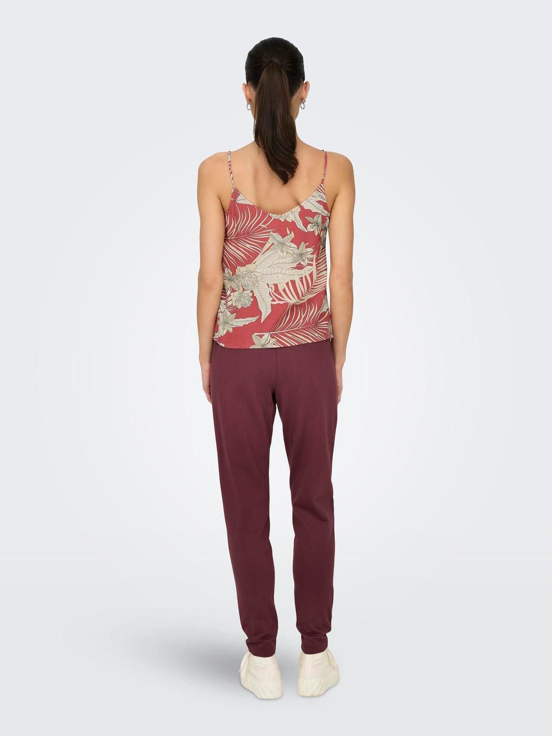 Only Top met spaghettibandjes ONLPALINA LIFE SINGLET PTM
