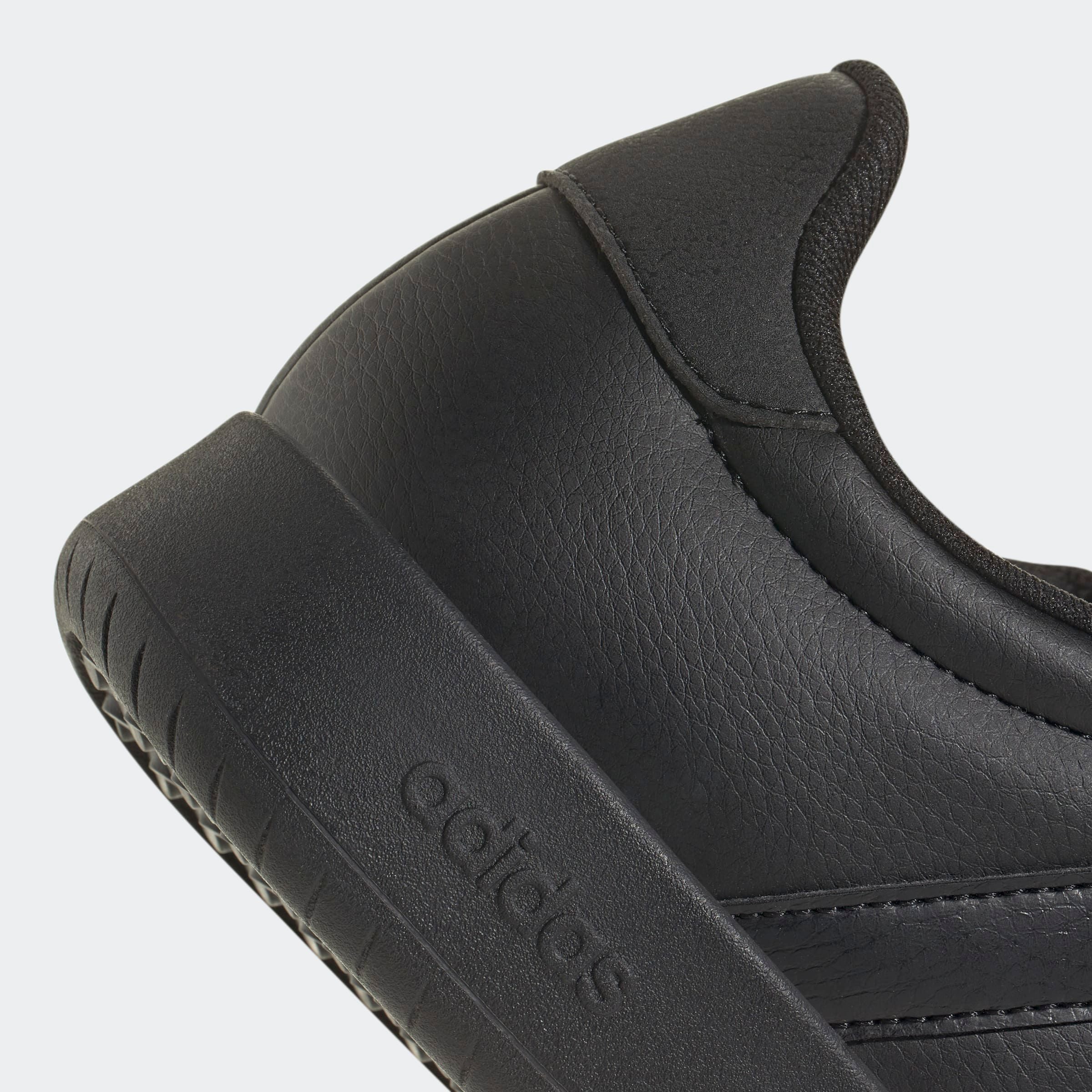 adidas Sportswear Sneakers BARREDA