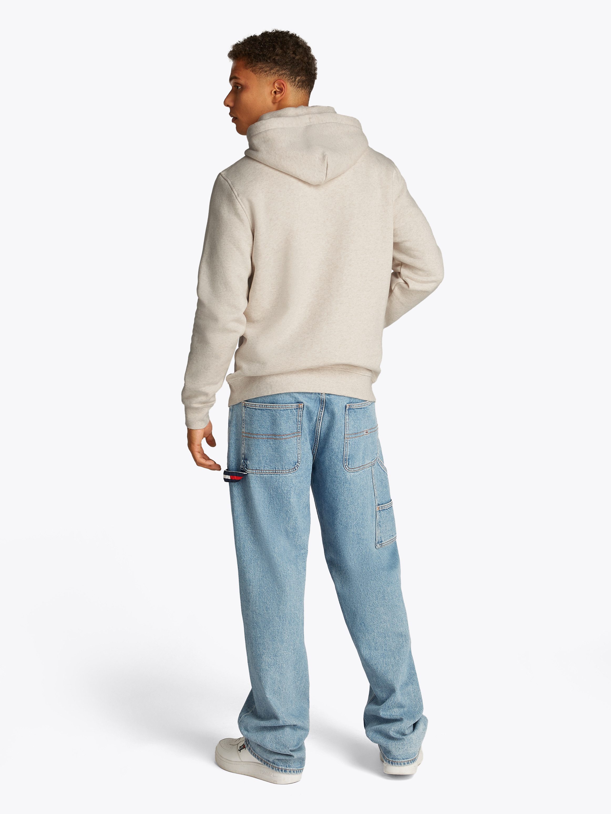 TOMMY JEANS Sweatshirt TJM REG ESSENTIAL FLAG HOOD EXT met bedrukte merklogo op borsthoogte