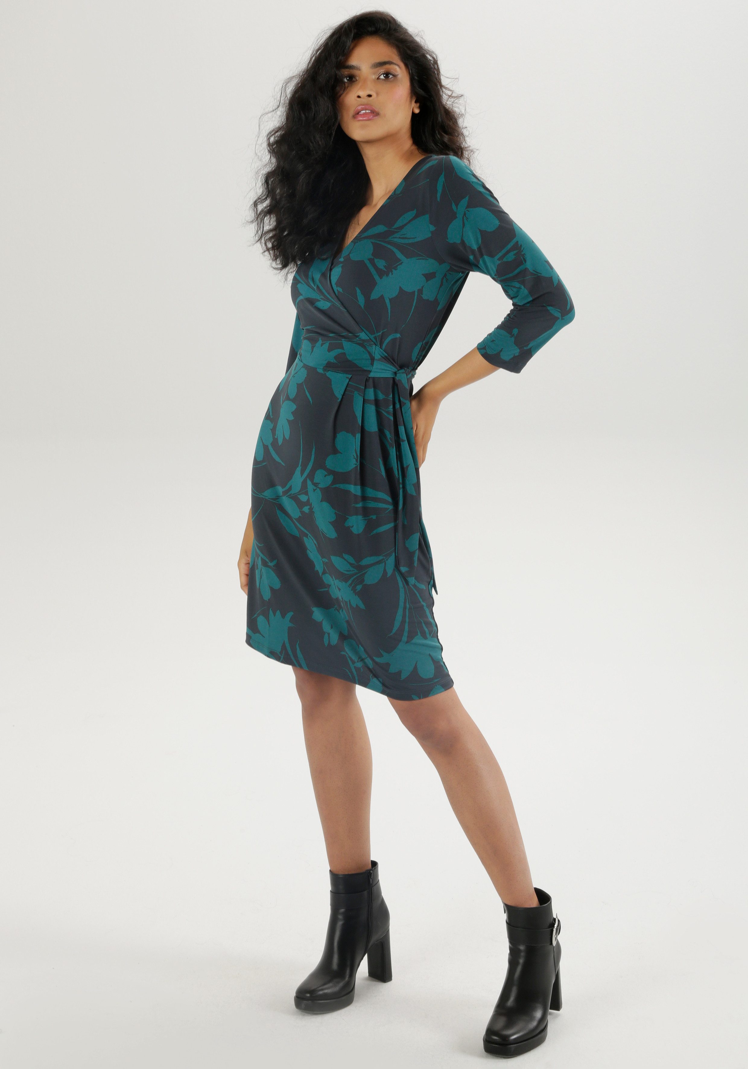 Aniston SELECTED Jerseyjurk met v-halslijn in wikkel-look en binddetail