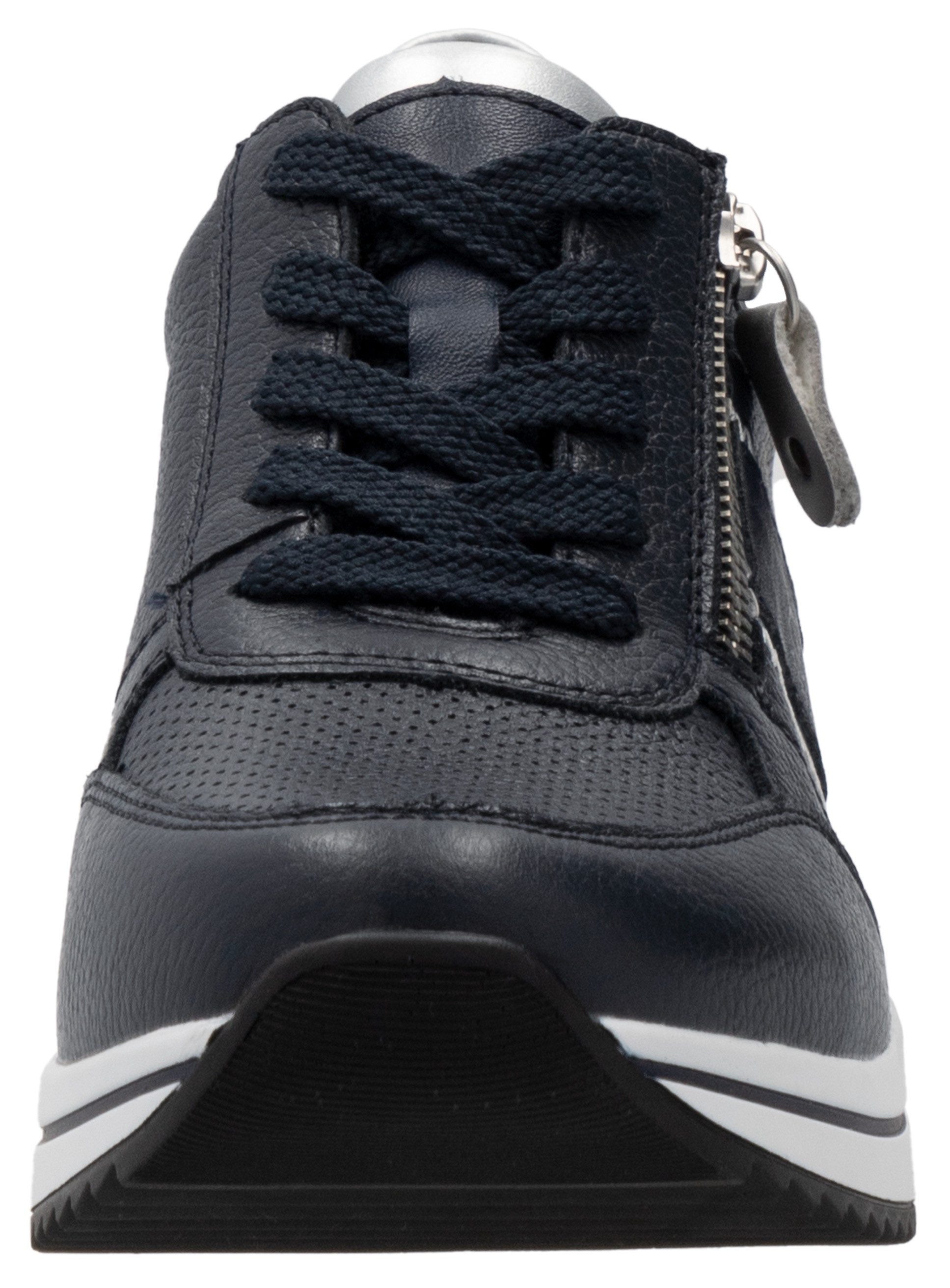 Remonte Sneakers met sleehak , vrijetijdsschoen, lage schoen, veterschoen met metallic contrastaccenten