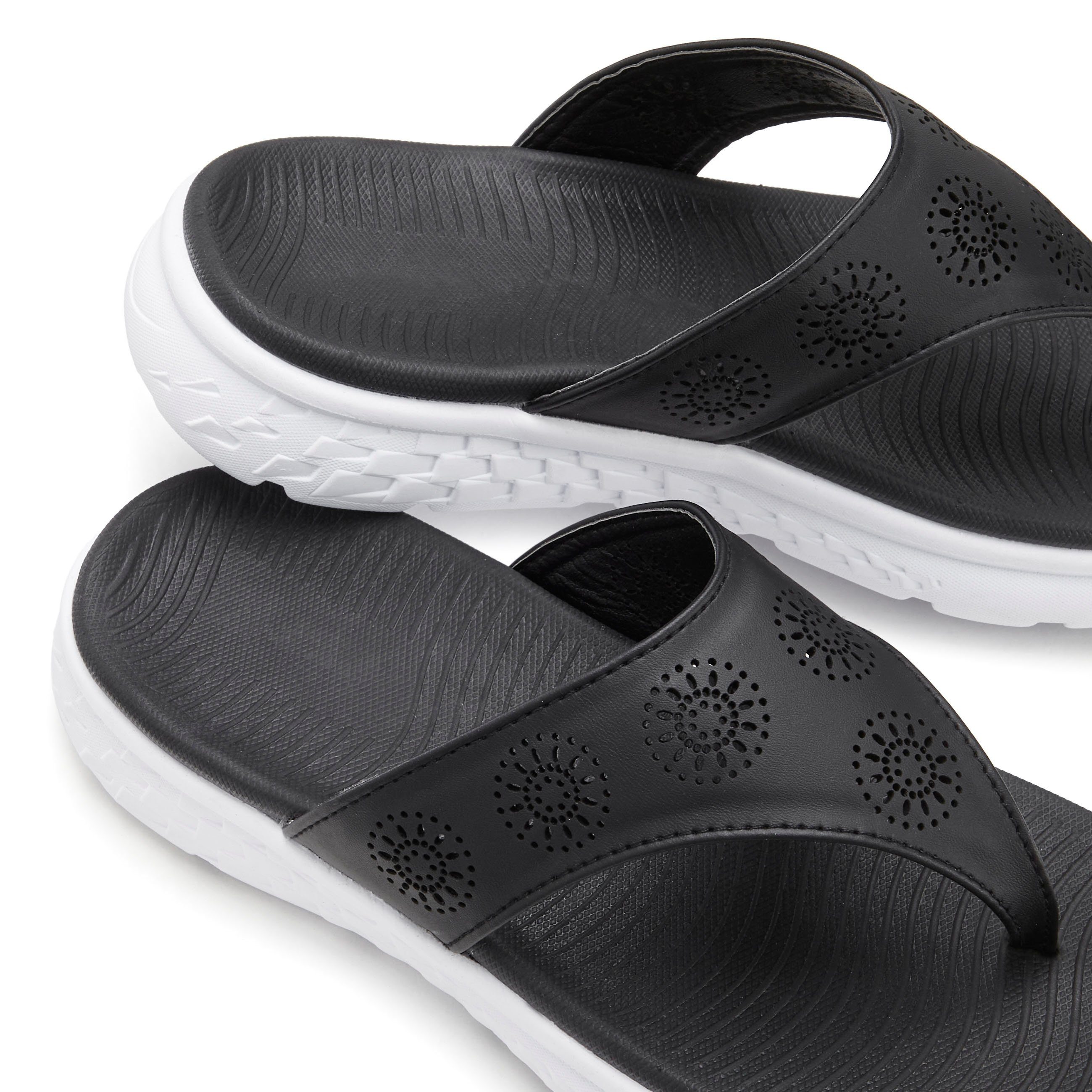 Vivance Teenslippers Pantoffel met uitsparingspatroon VEGAN