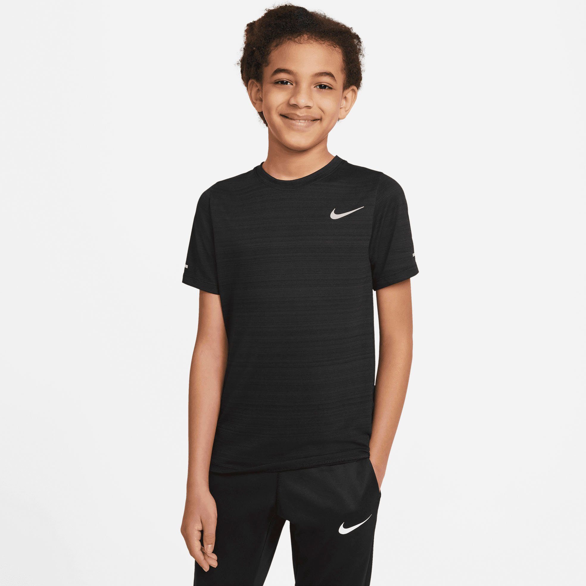 Nike Trainingsshirt Dri-FIT Miler Big Kids' (Boys') Training Top jongens shirts maat XS (122) zwart