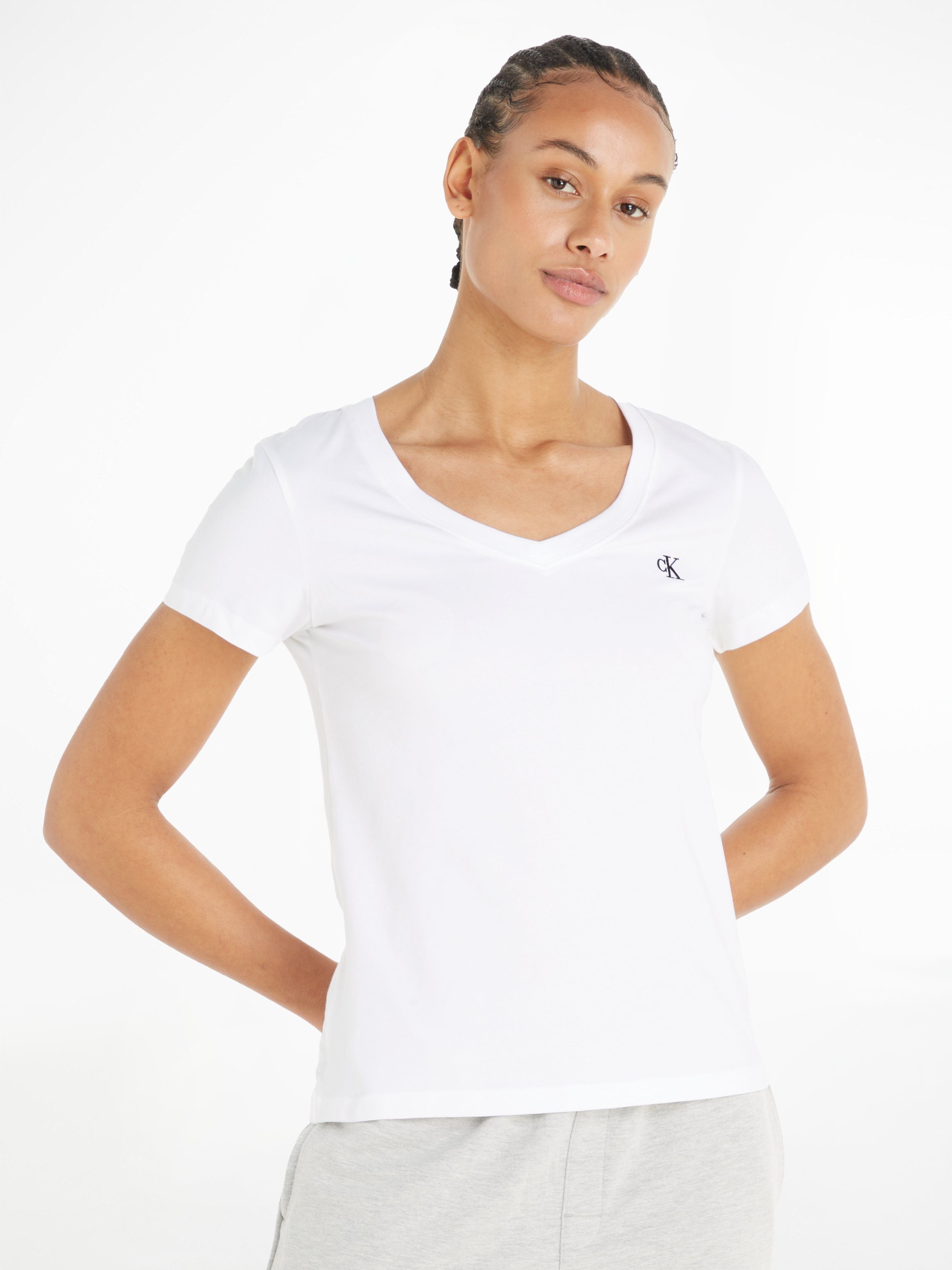 Calvin Klein Shirt met V-hals CK EMBROIDERY STRETCH V-NECK met klein calvin klein-logoborduursel op borsthoogte (1-delig) dames v-hals shirts maat L