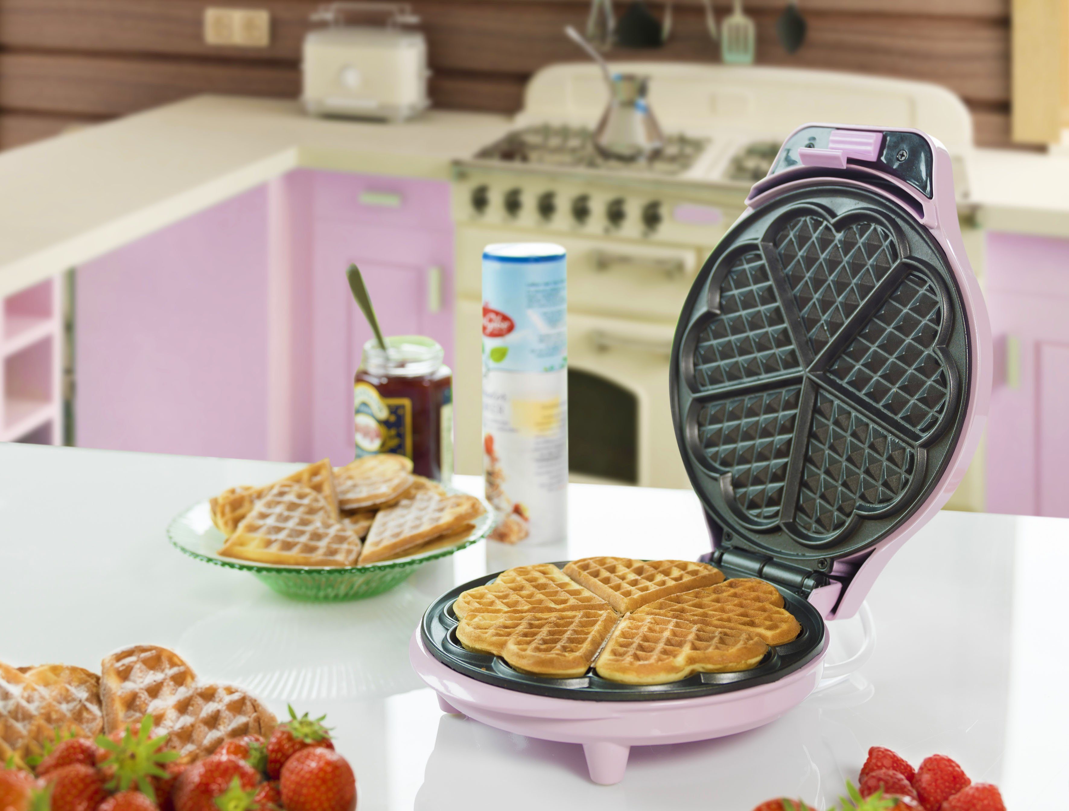 bestron Wafelijzer ASW217 voor klassieke hartvormige wafels, met antiaanbaklaag, retrodesign