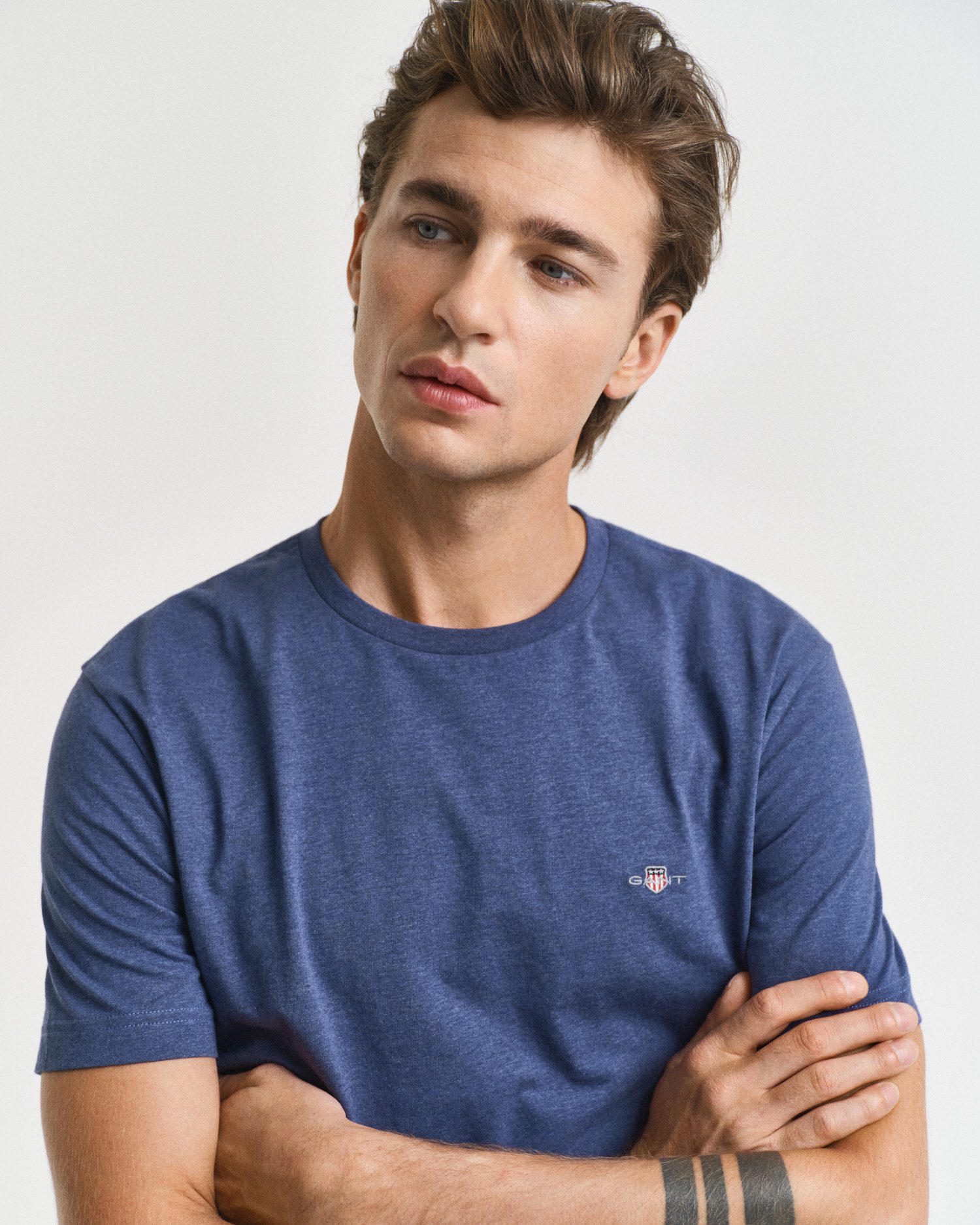 Gant T-shirt REG SHIELD SS T-SHIRT met logoborduursel op borsthoogte