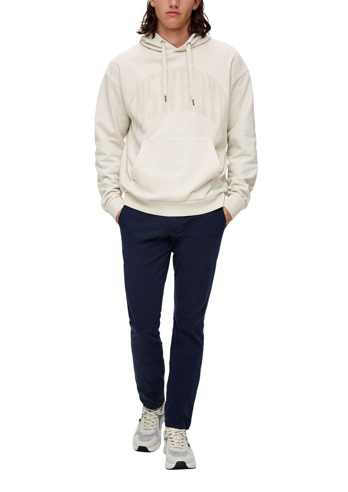 Q/S designed by Chino met stretchaandeel